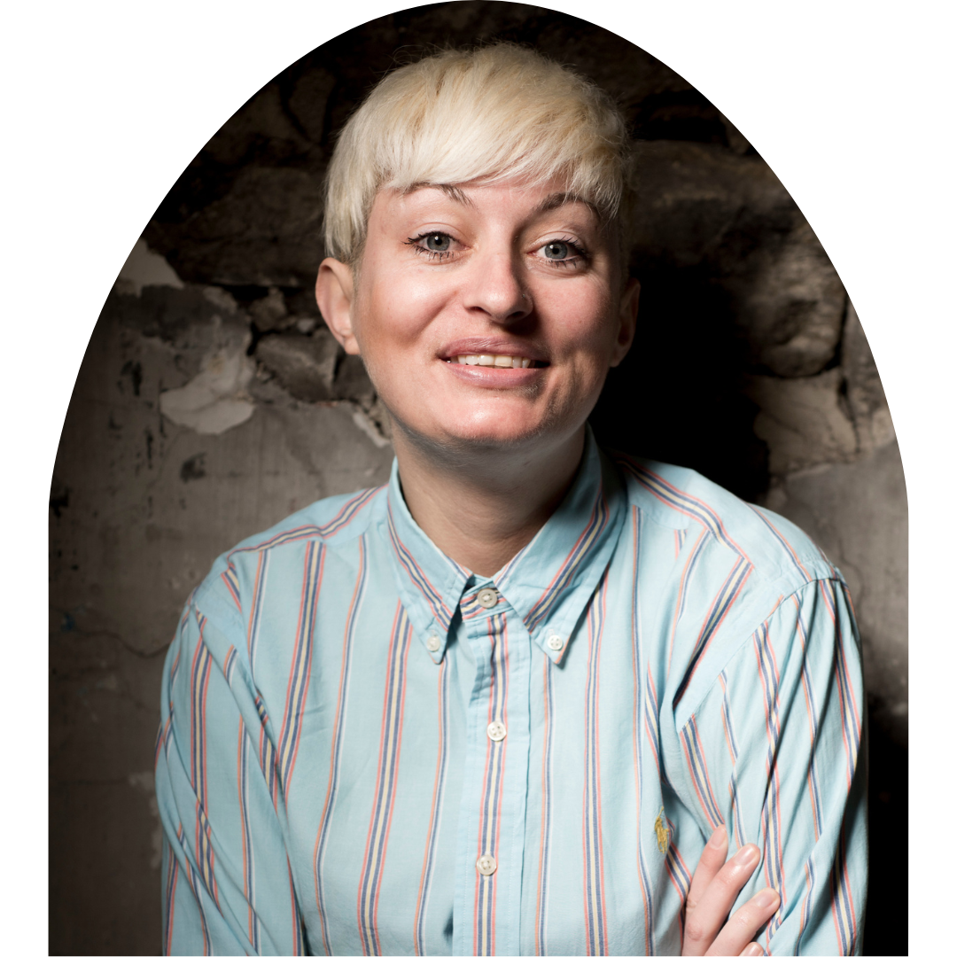 Harriet Dyer.png