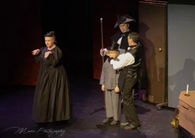 009_20190925_Oliver-Dress-Rehearsal_MLM0697_Web_Res-400x283.jpg