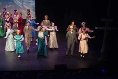 0282_20190605_Hello-Dolly-400x267.jpg