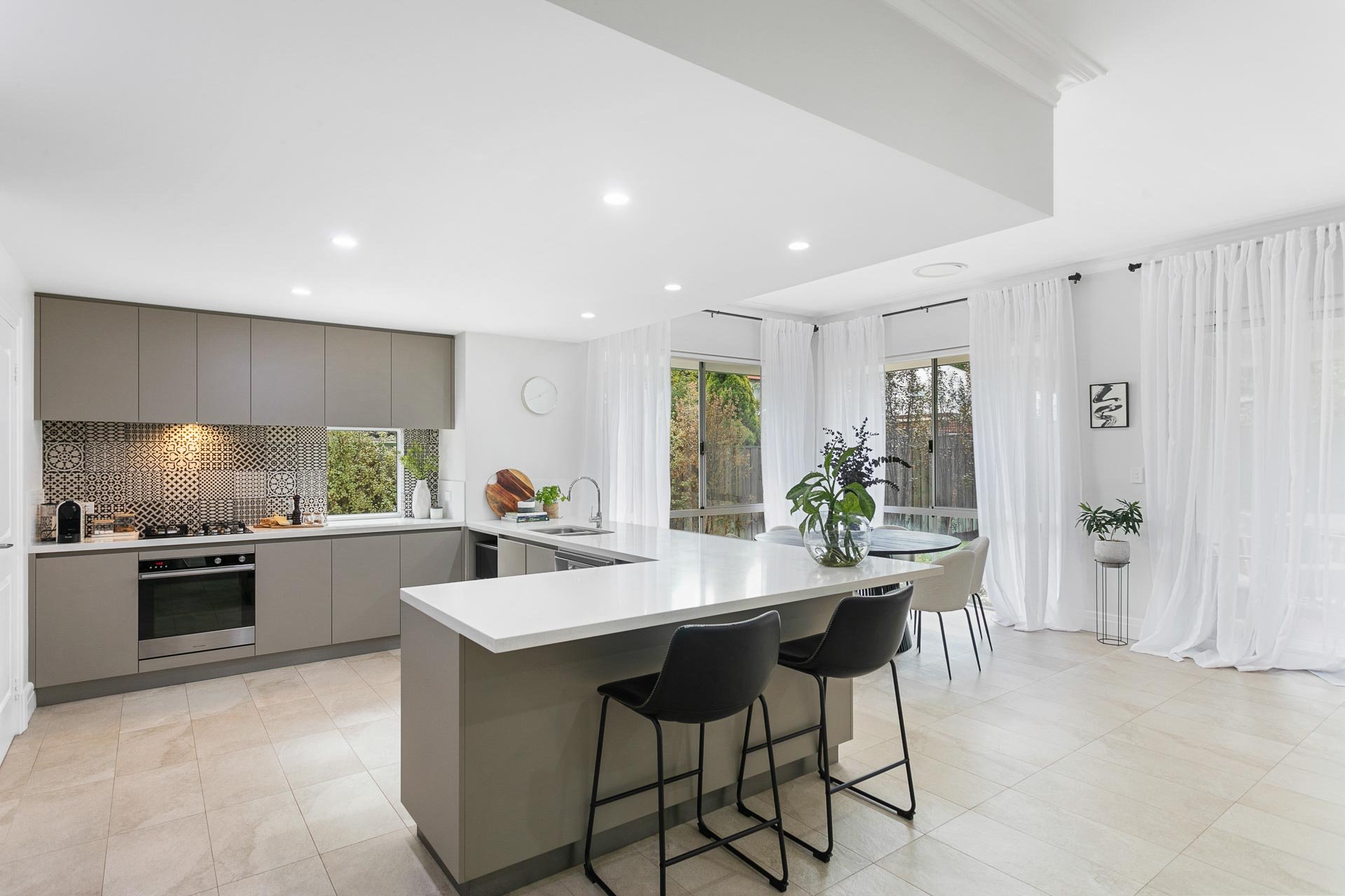 WEB 16 Fifth Avenue Mount Lawley 27.jpg
