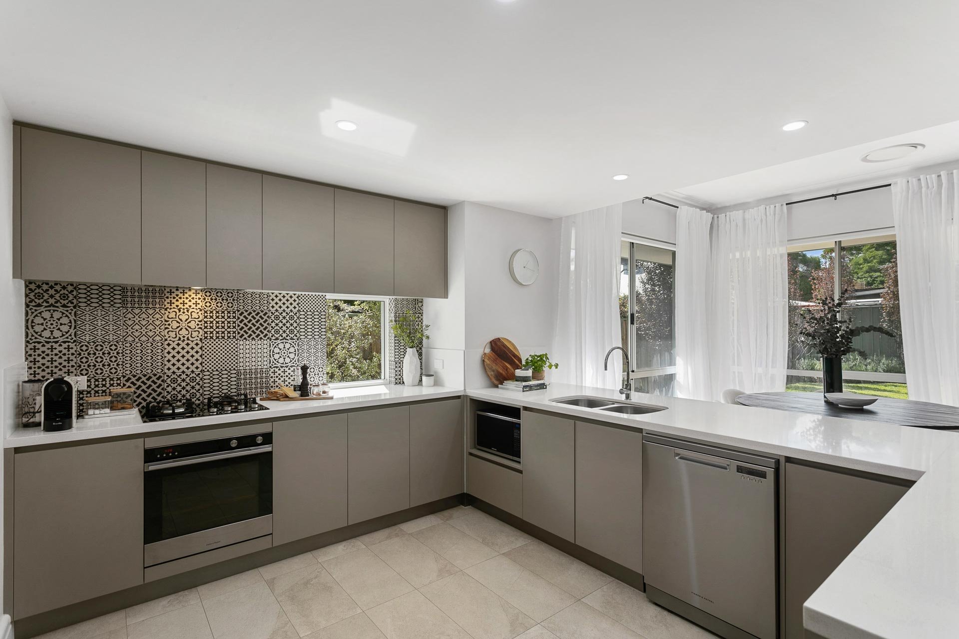 WEB 16 Fifth Avenue Mount Lawley 14.jpg