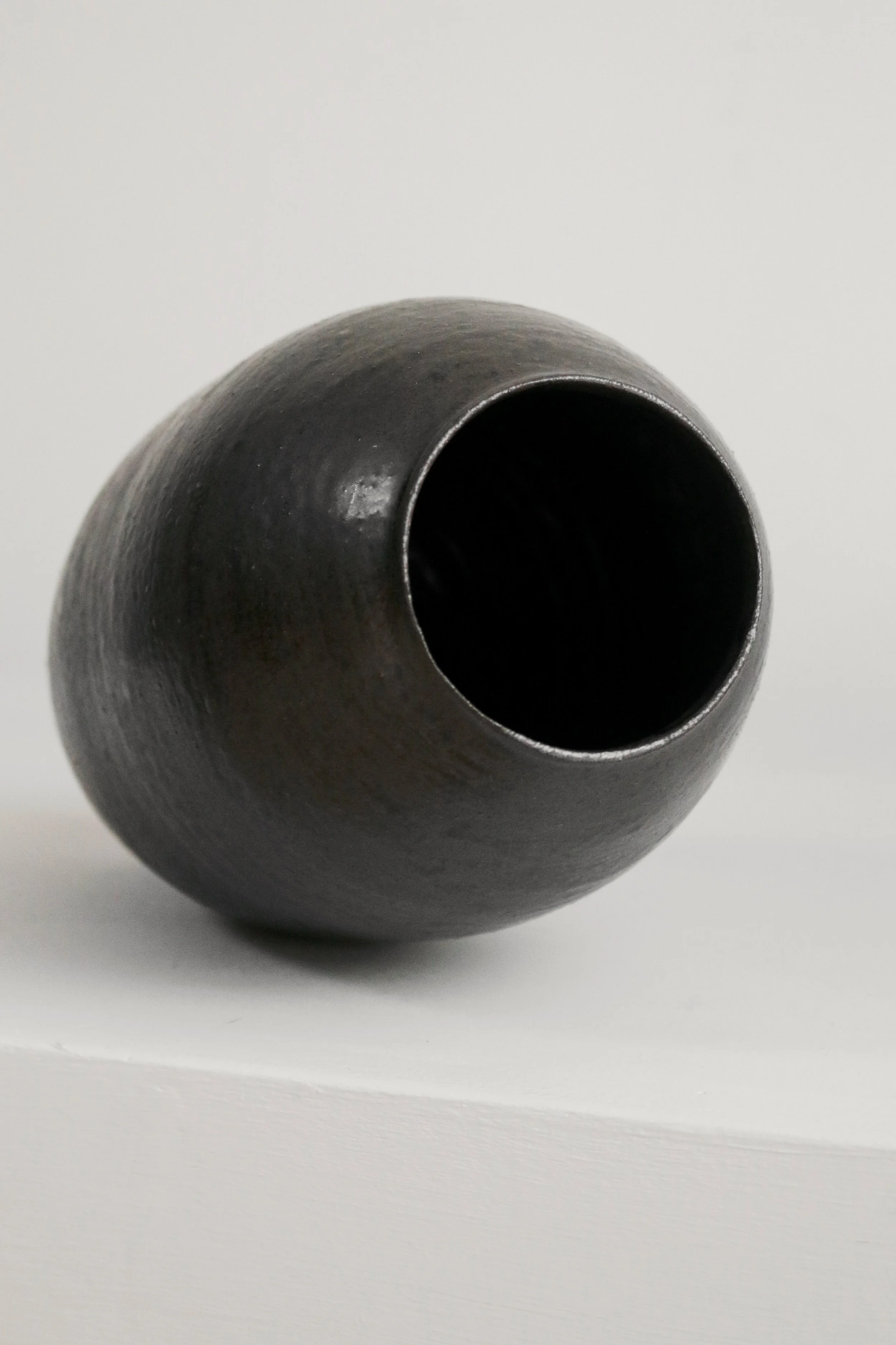 Modernist Black Studio Pottery Vase (2 of 1).jpg