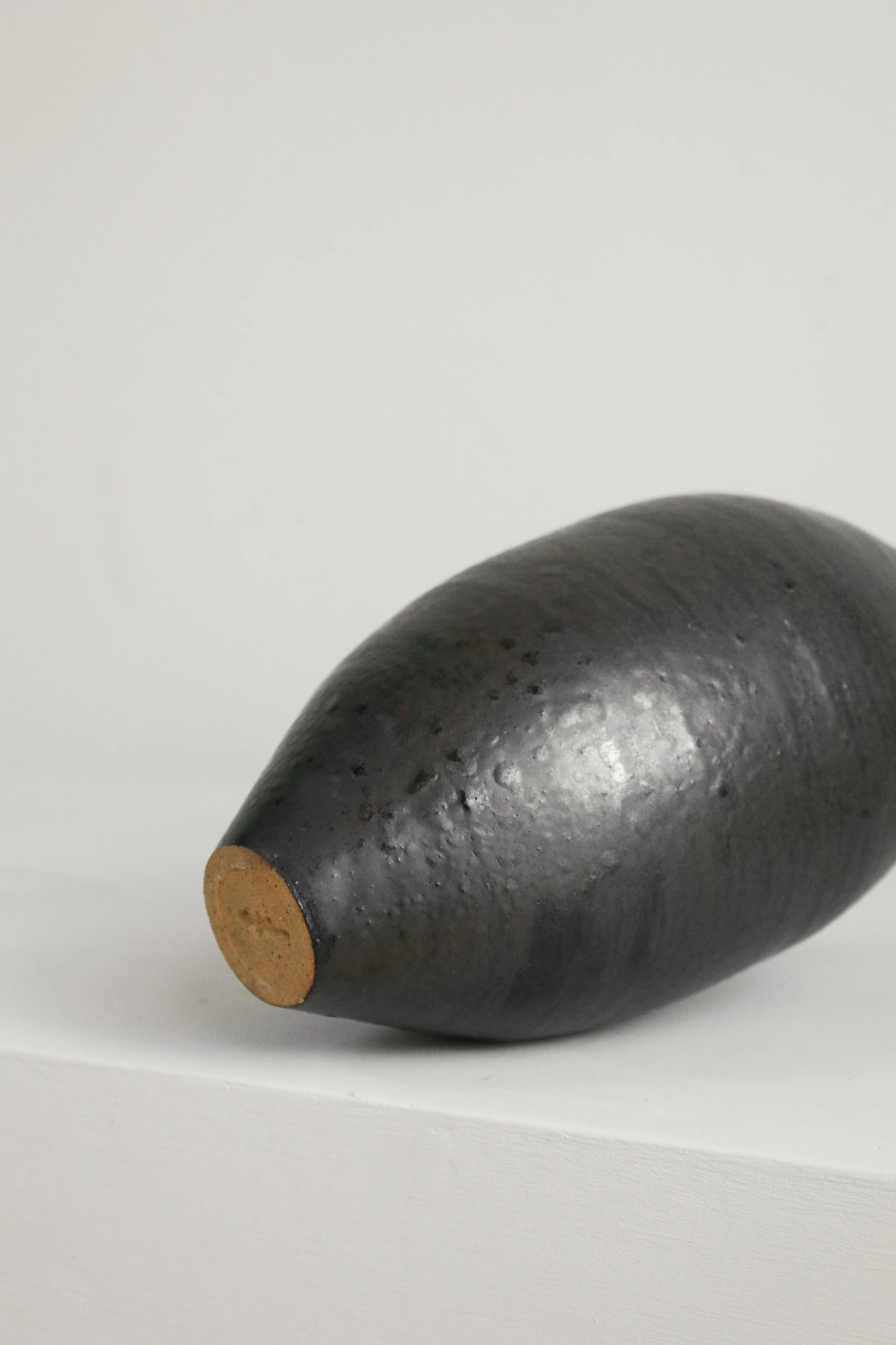 Modernist Black Studio Pottery Vase (3 of 1).jpg