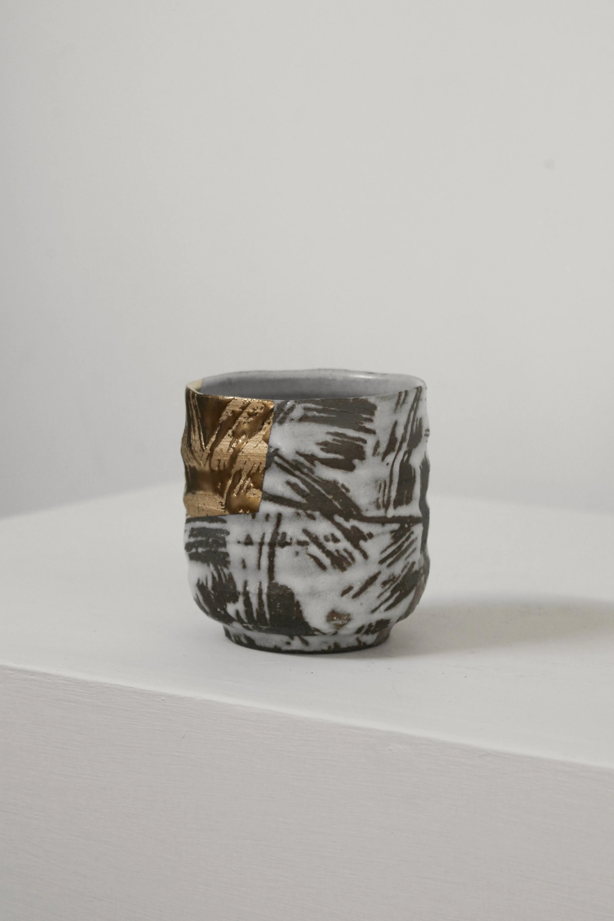 Japanese Gold and Silver Leaf Yunomi cup-4.jpg