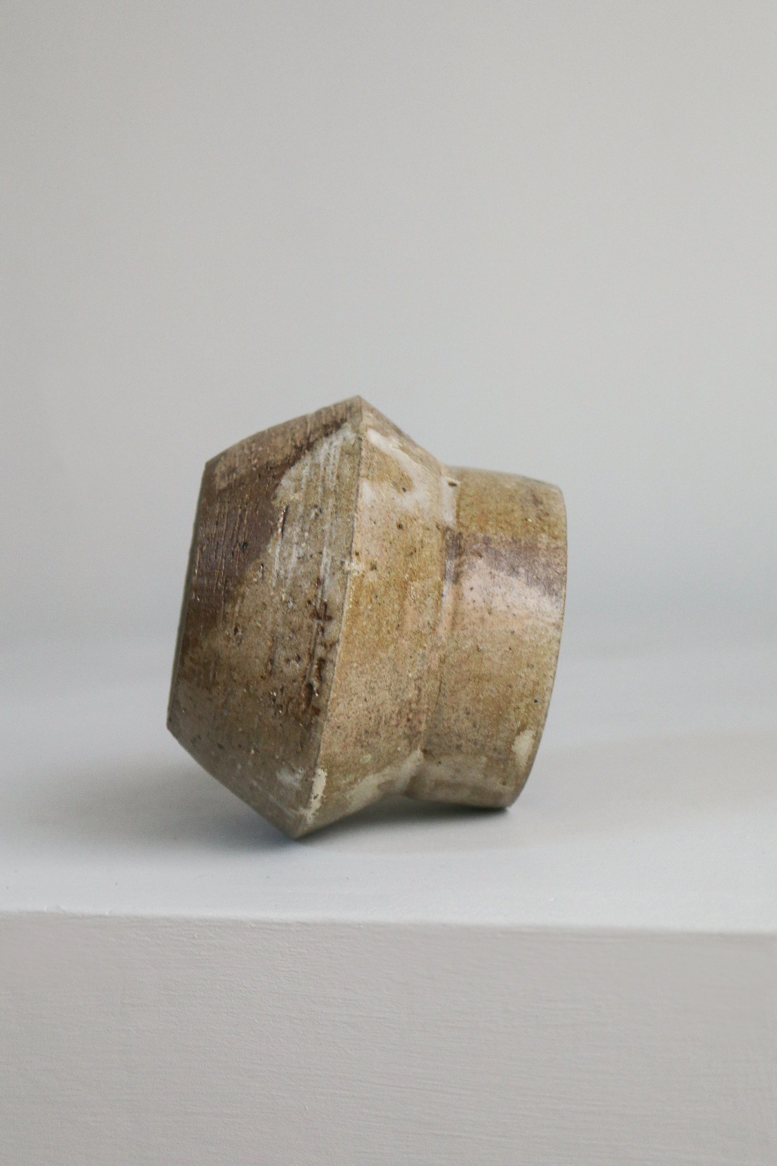 Studio Pottery Short Vase (6 of 6).jpg