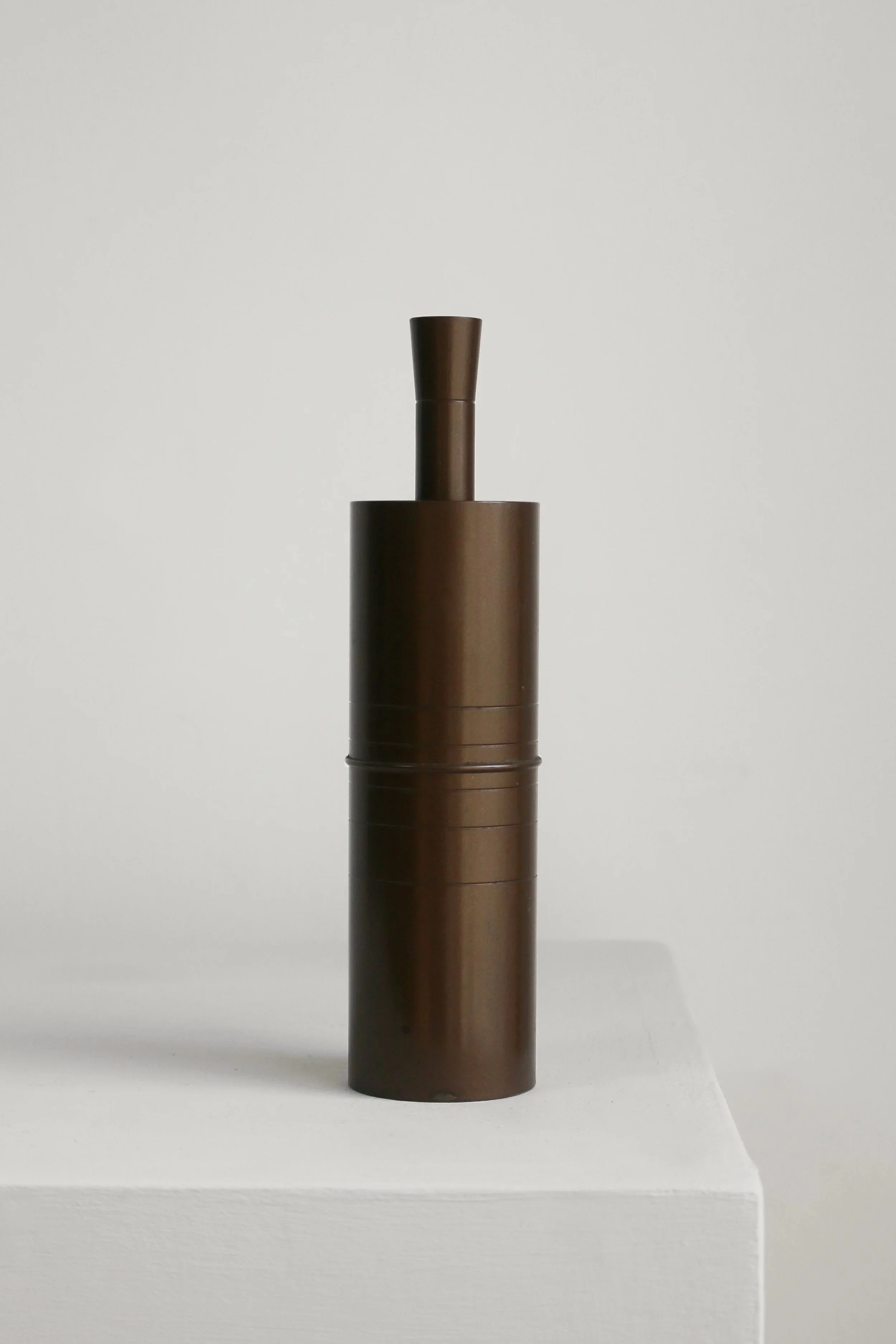 Bronze+Vase+by+Hasuda+Shugoro+%281+of+1%29.jpg