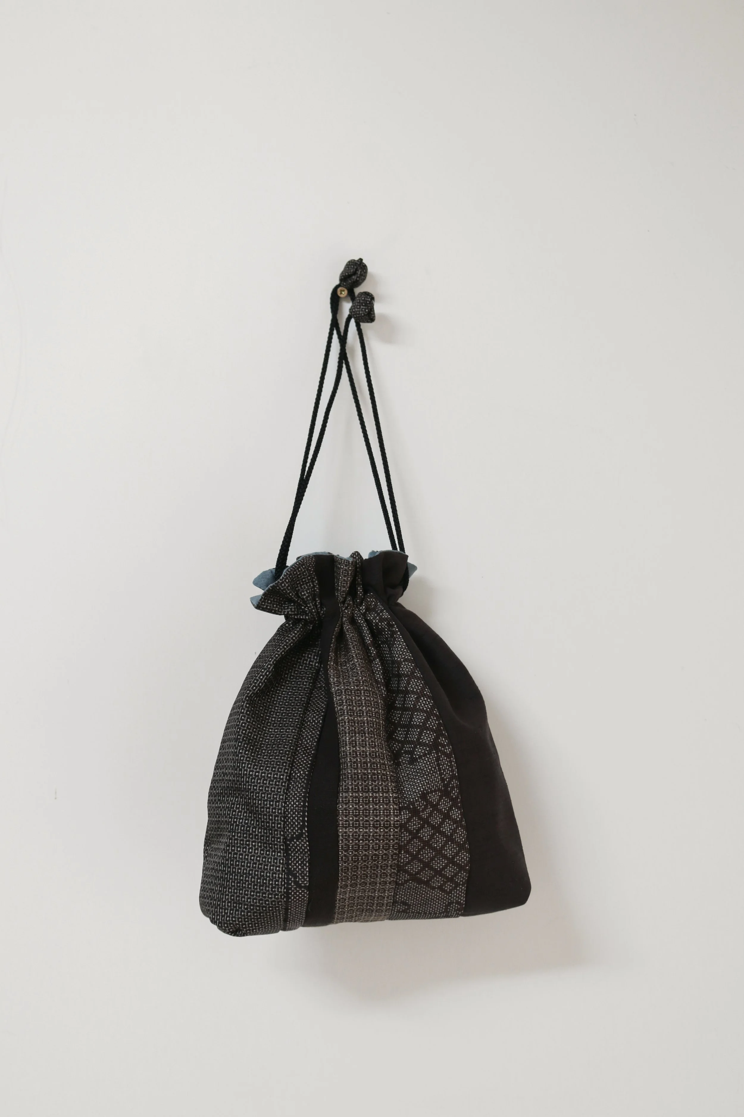 Striped Japanese Silk Kinchaku Pouch Bag Oshima Tsumugi -5.jpg