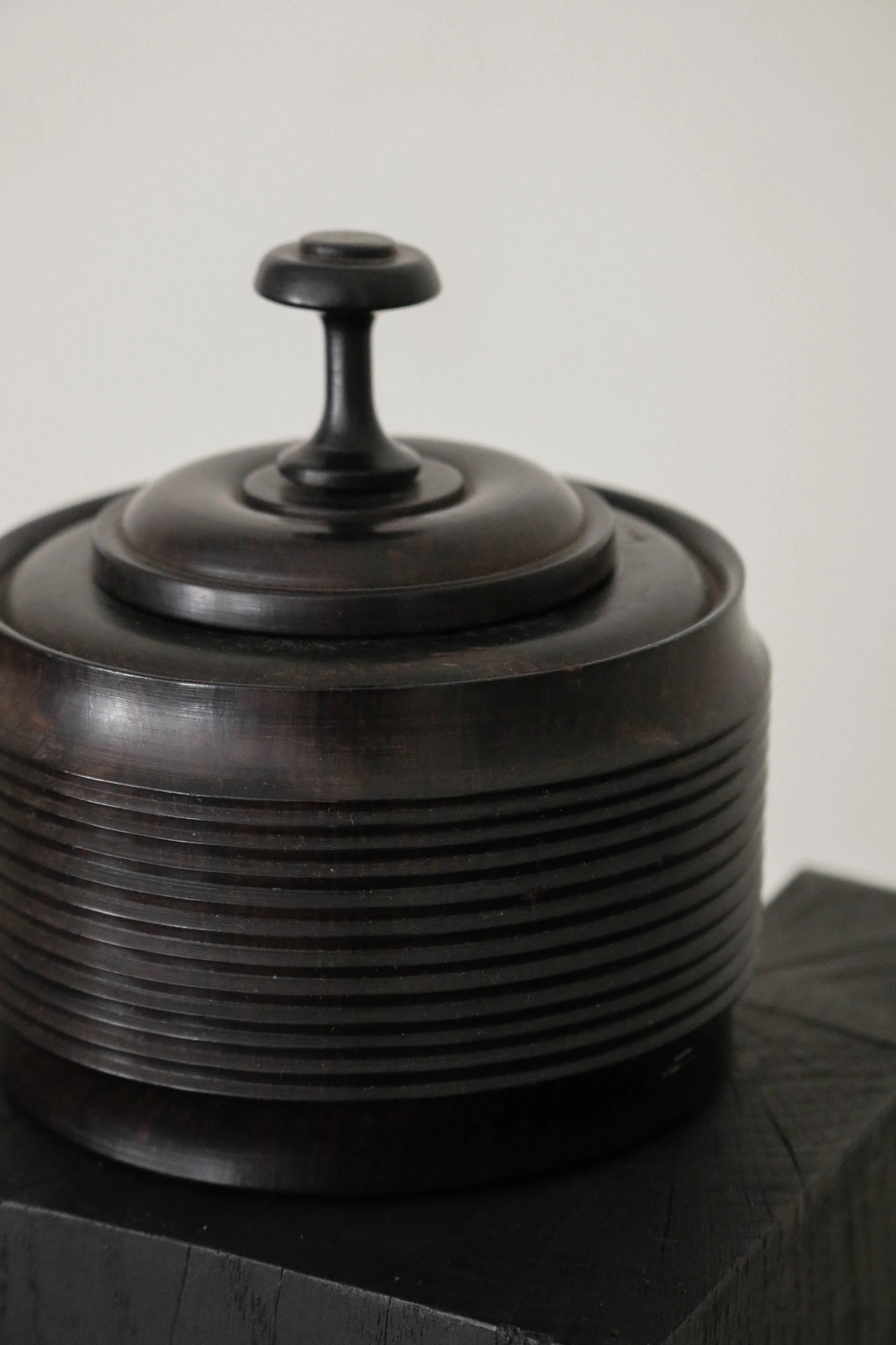 Vintage African Turned Ebony Pot (2 of 7).jpg