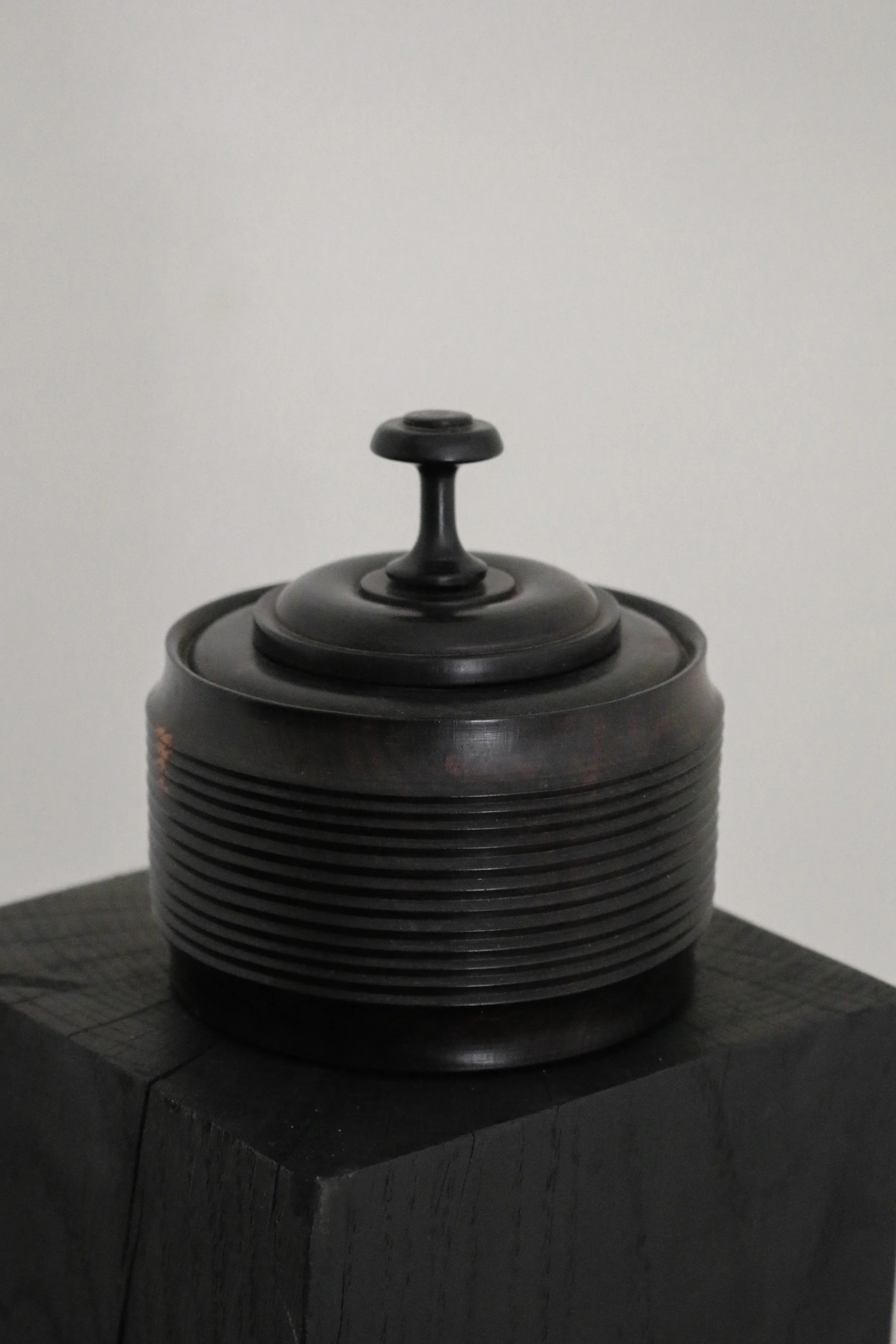Vintage African Turned Ebony Pot (3 of 7).jpg