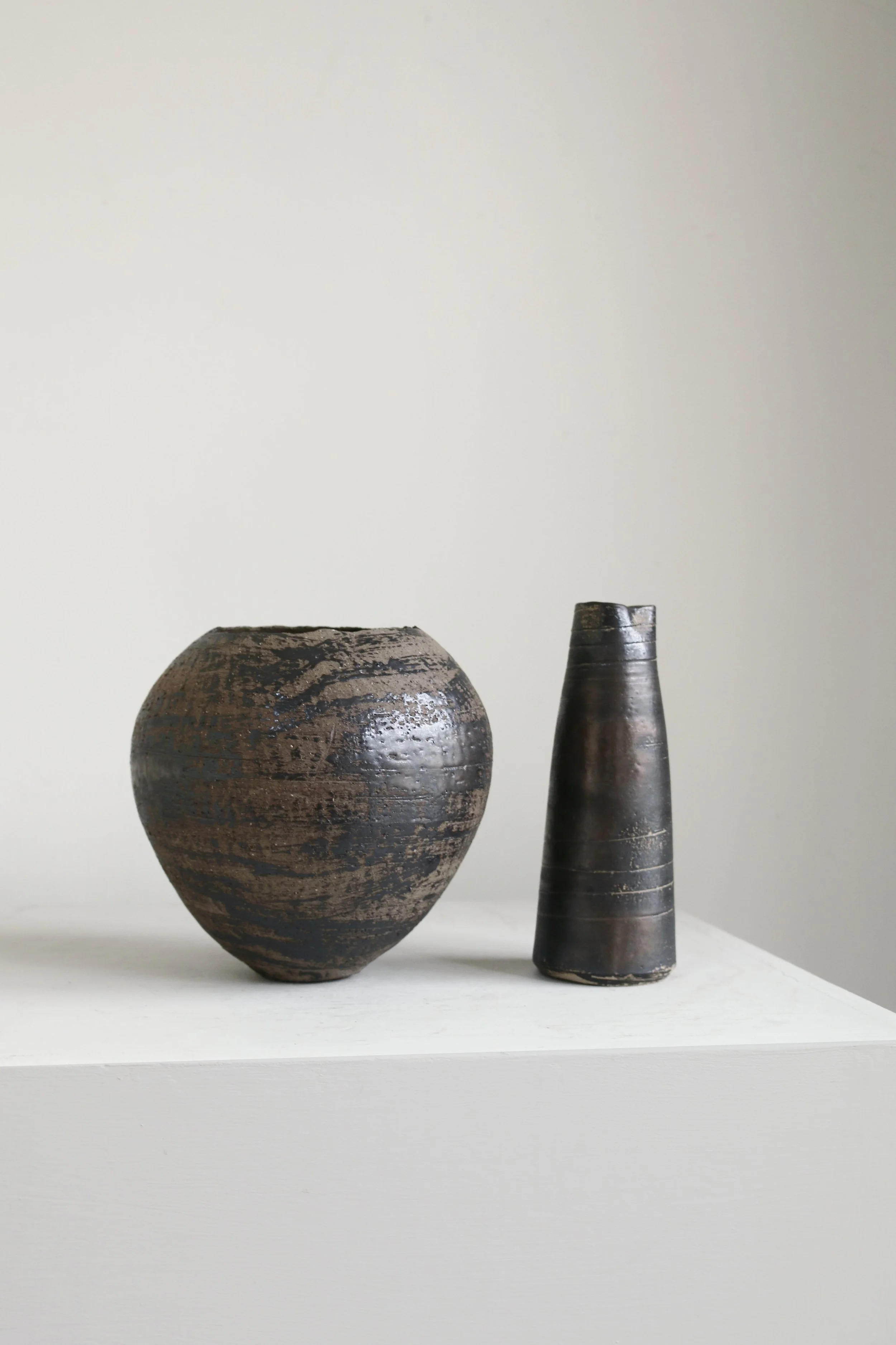 Studio Pottery Brushed Manganese Vase Vessel-7.jpg