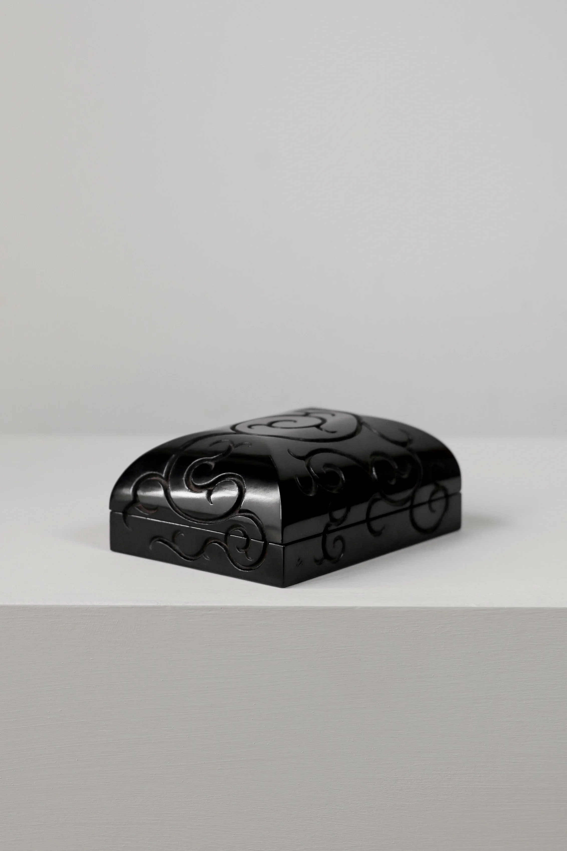 Japanese kamakura Bori Black Lacquer Box-1.jpg