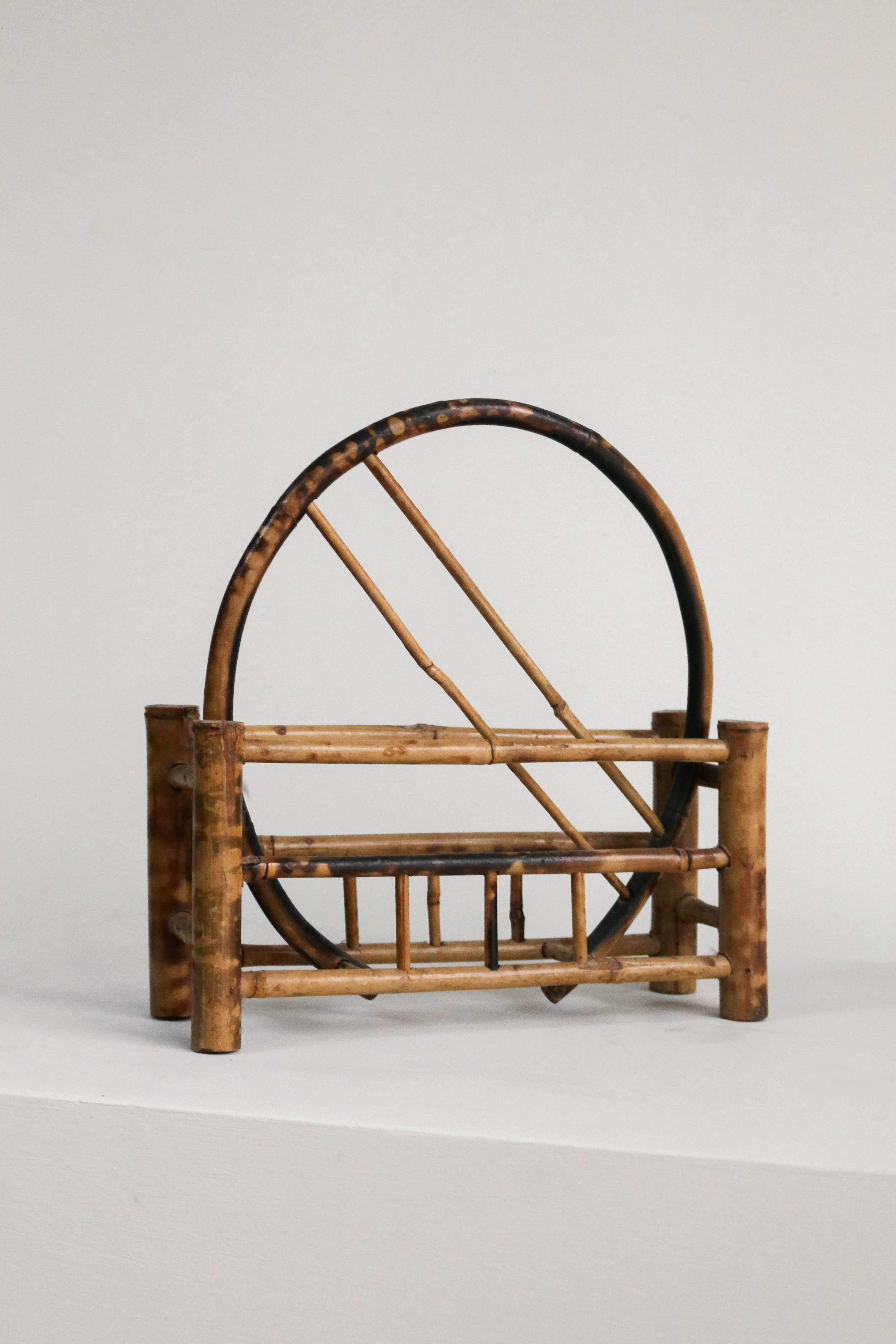 Japanese Bamboo Aesthtic Letter Fan Rack (2 of 1).jpg