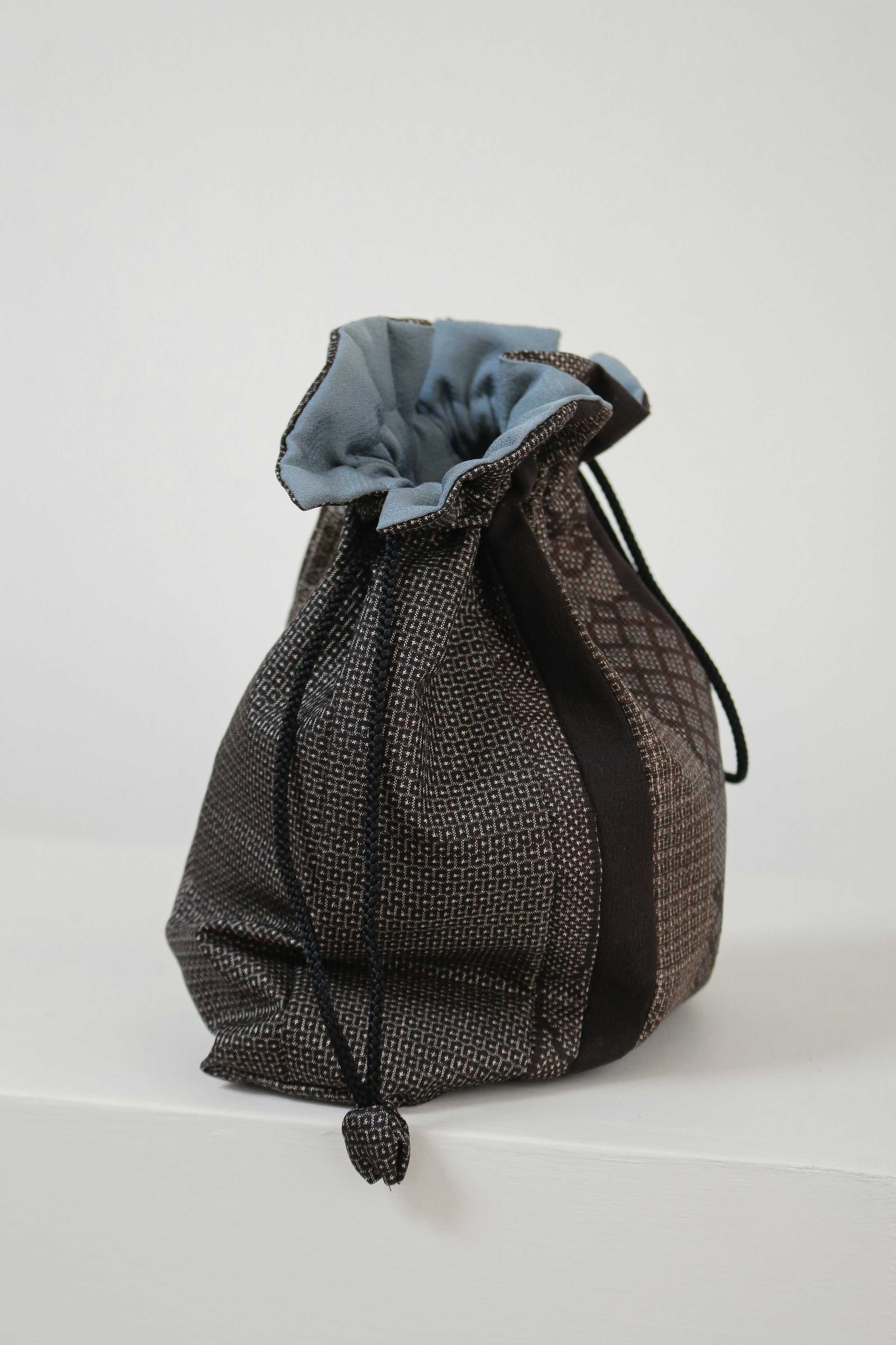 Striped Japanese Silk Kinchaku Pouch Bag Oshima Tsumugi -3.jpg