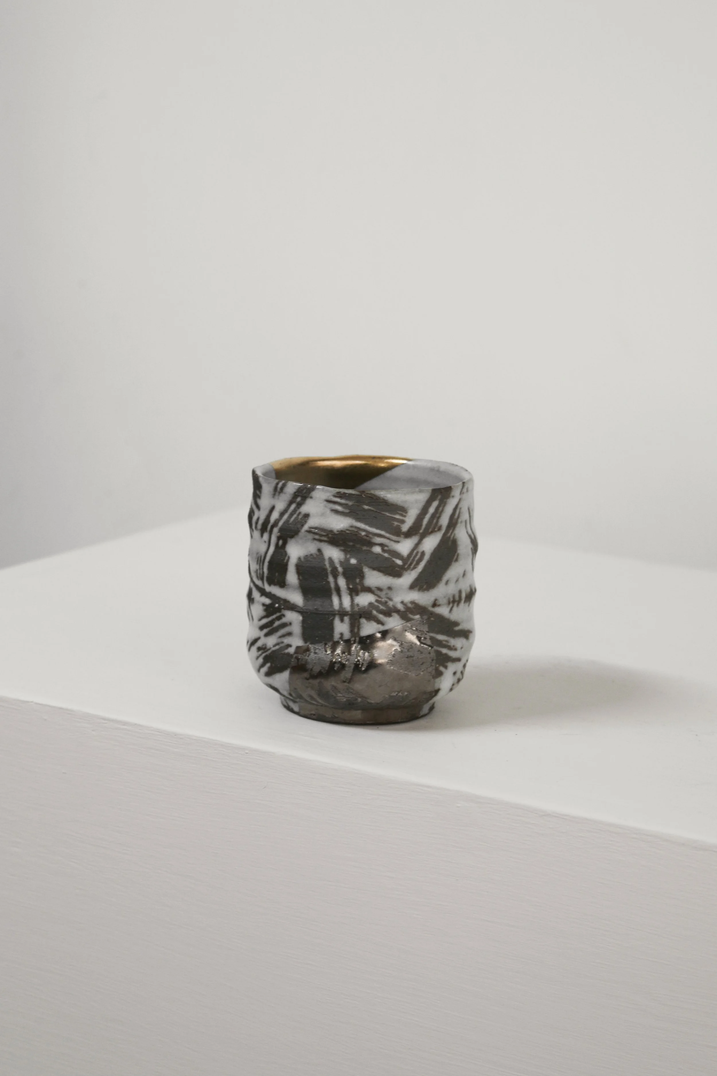 Japanese Gold and Silver Leaf Yunomi cup-5.jpg