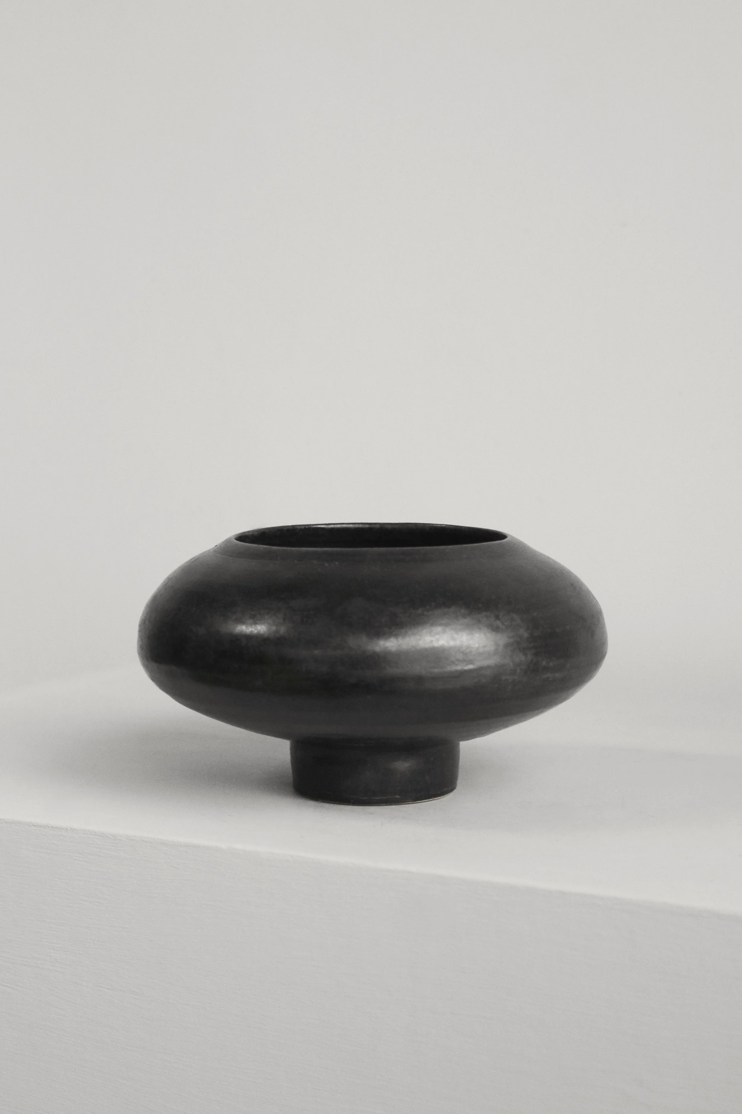 Pedestal Donut Bowl