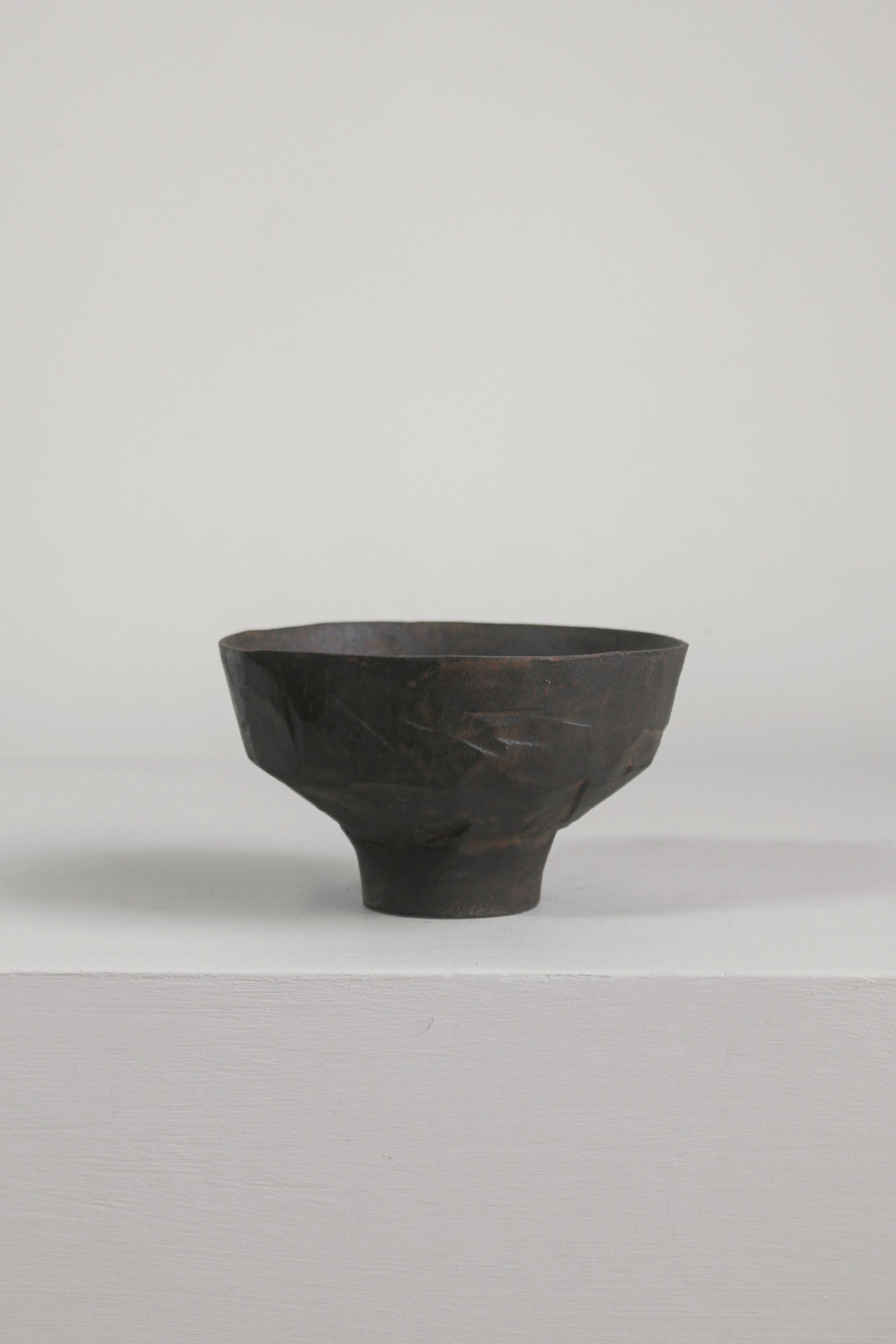 Cut form pottery bowl (1 of 1).jpg