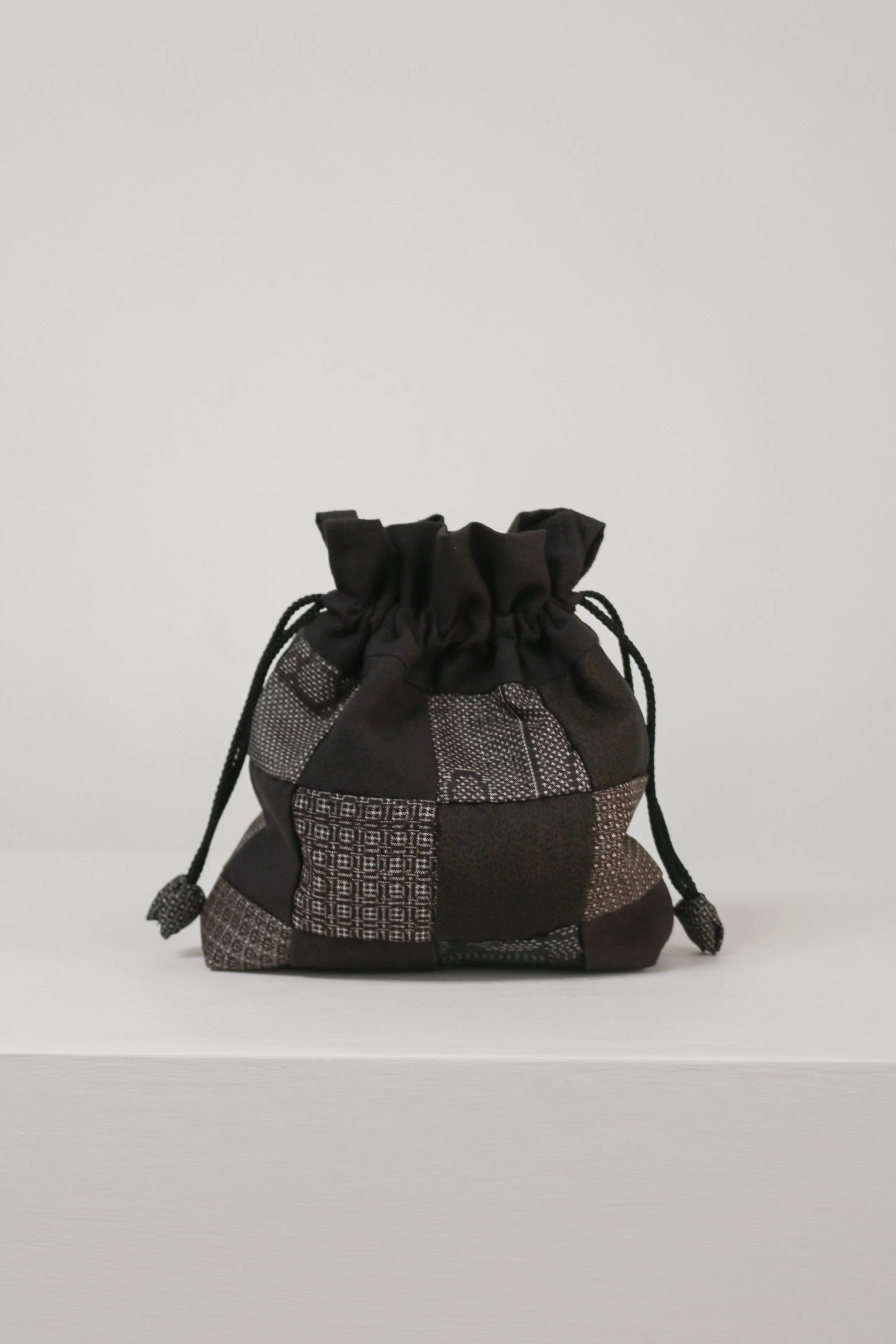 Japanese Silk Kinchaku Pouch Bag Patchwork-1.jpg