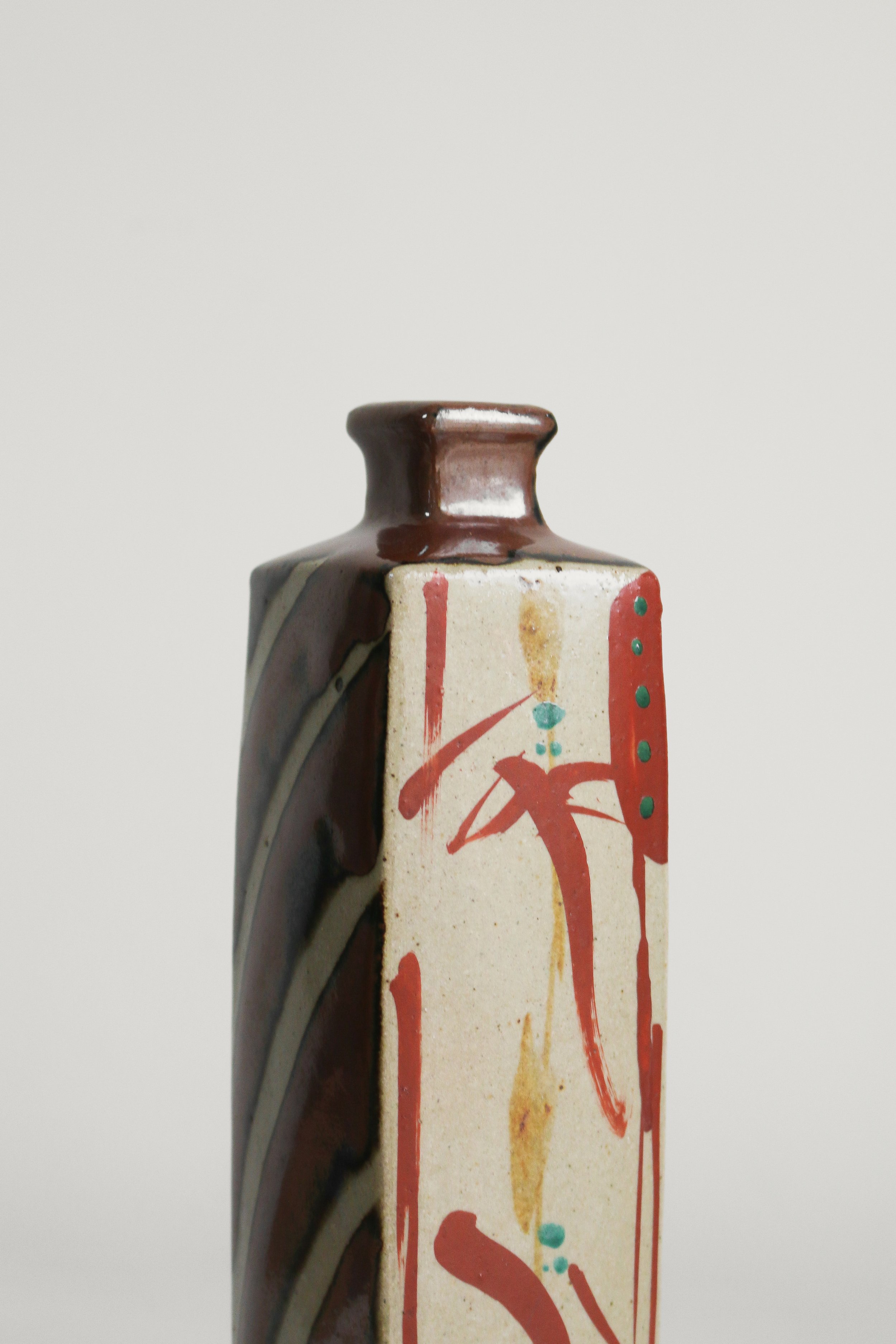 Japanese Mashiko Vase by Takeo Sudo (2 of 1).jpg