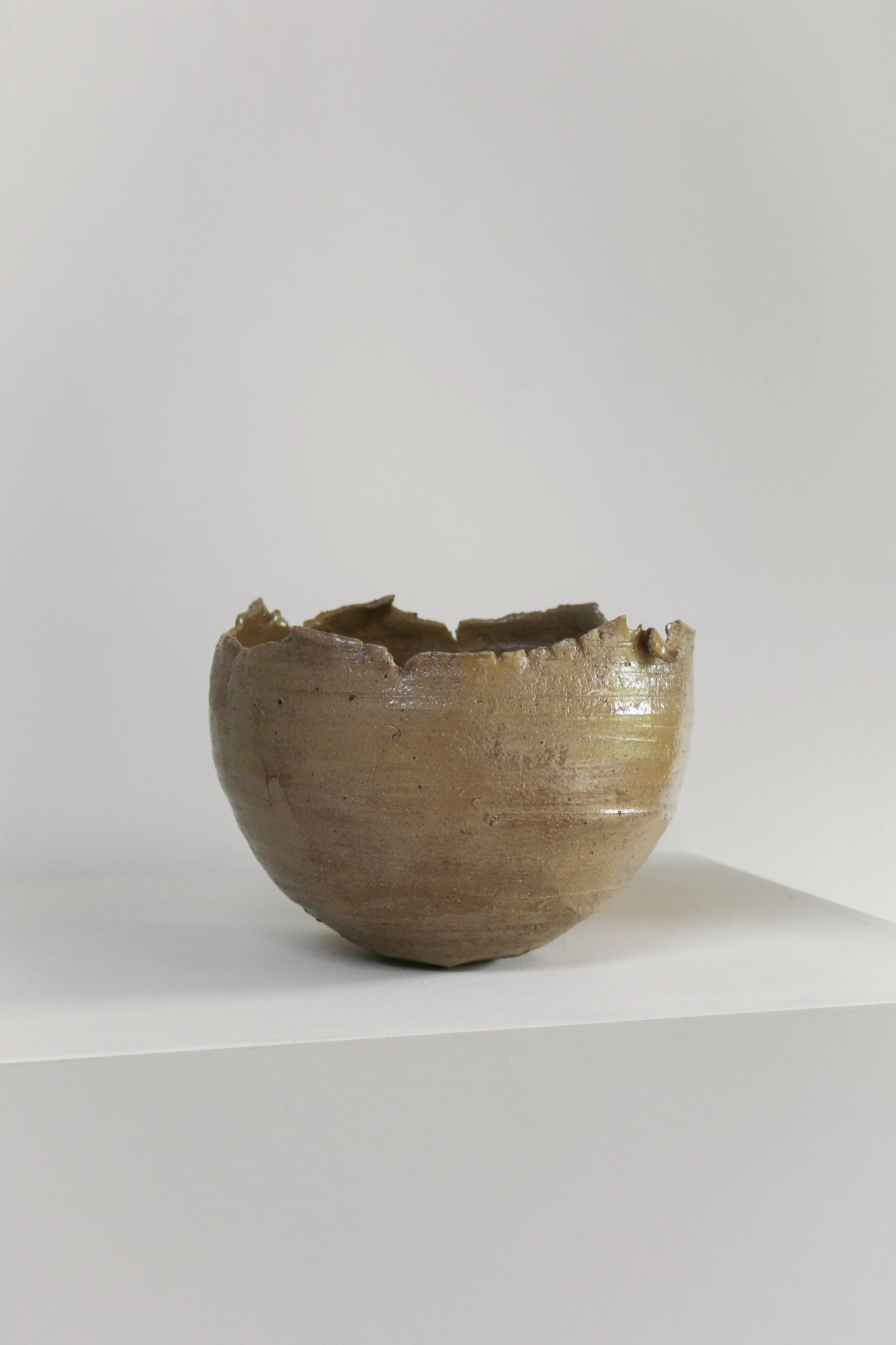 Serrated Rim Bowl | aoe