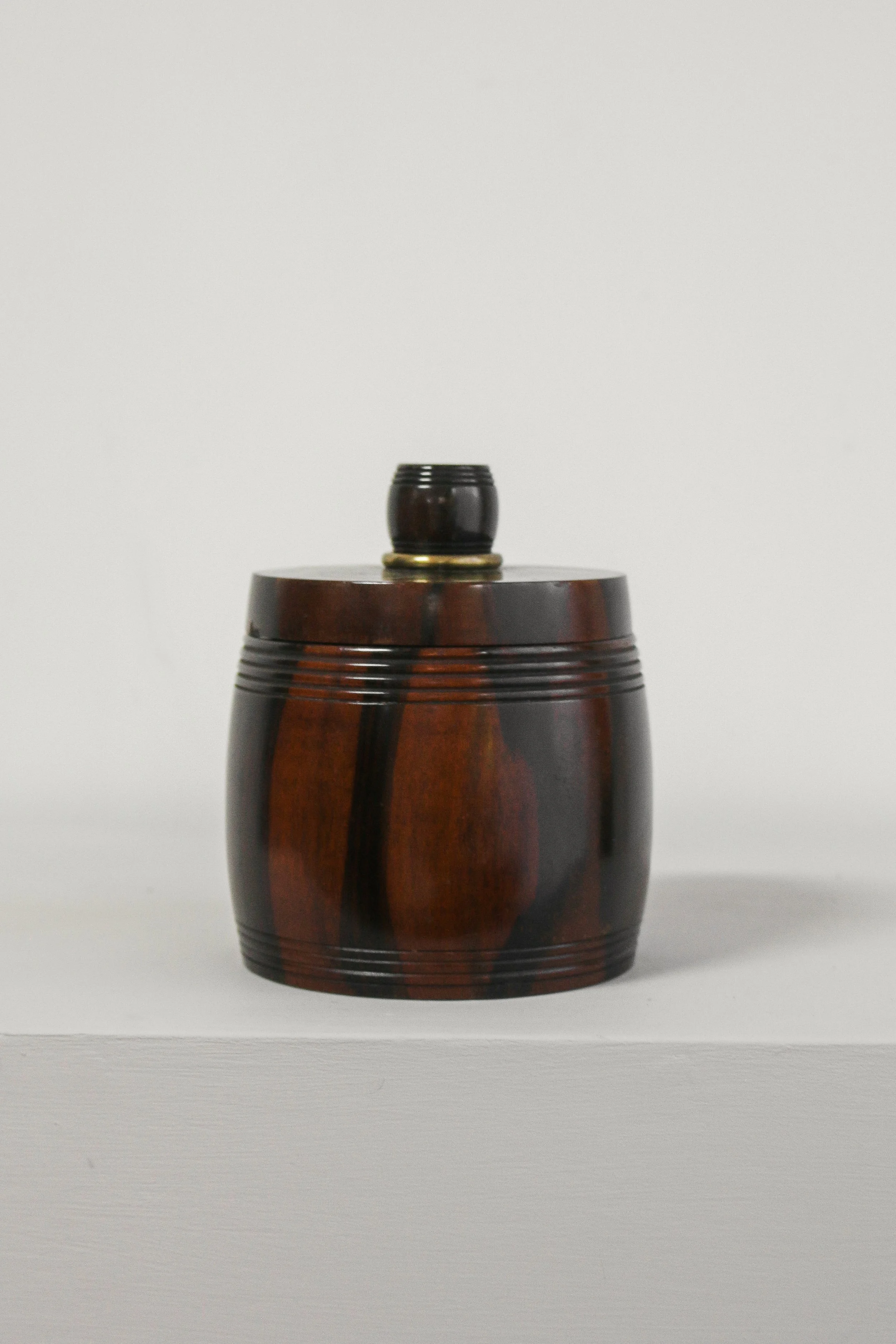 Macassar ebony round wooden box (3 of 1).jpg