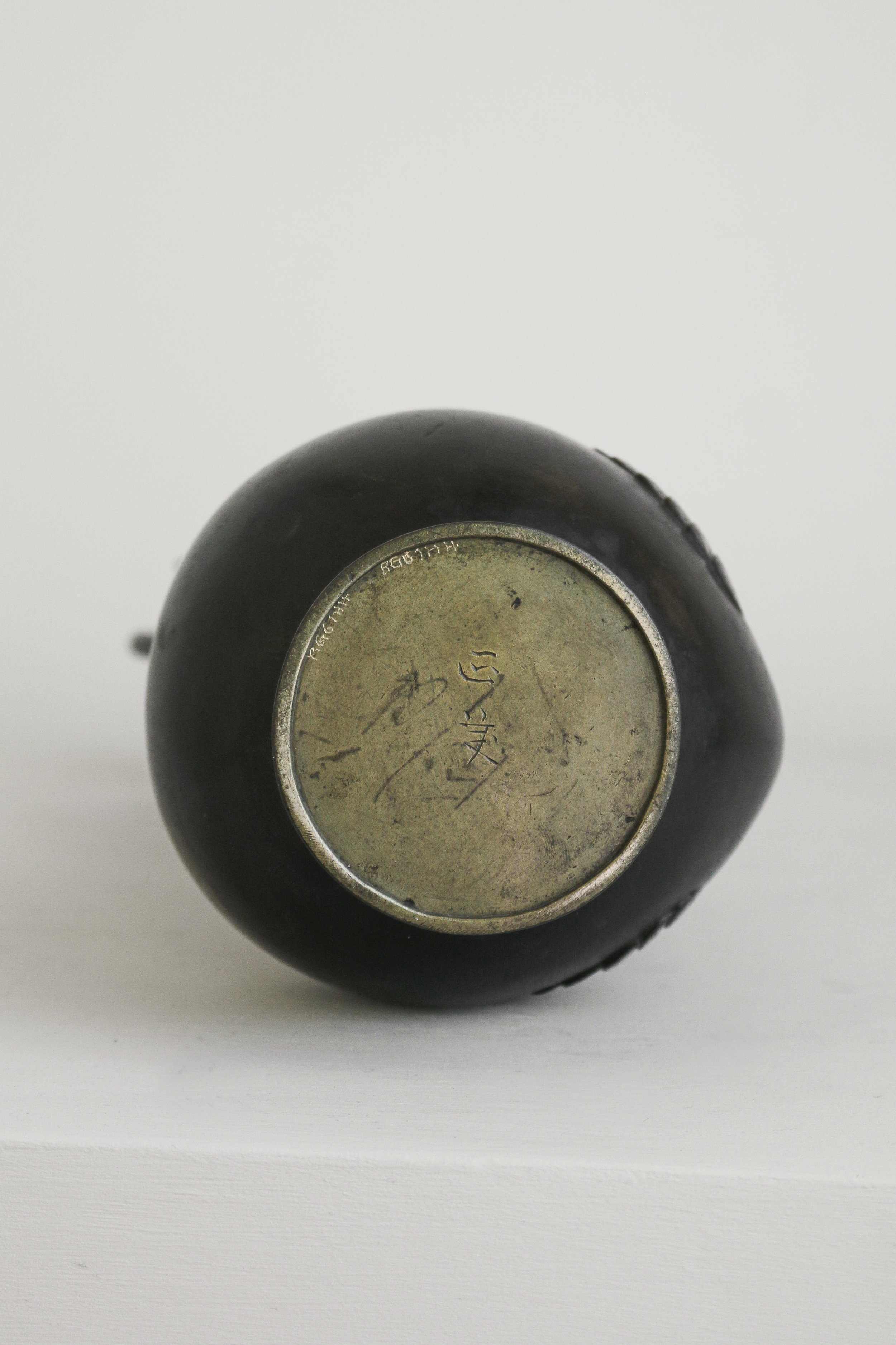 Japanese Meiji Bronze Crane Vase (6 of 1).jpg