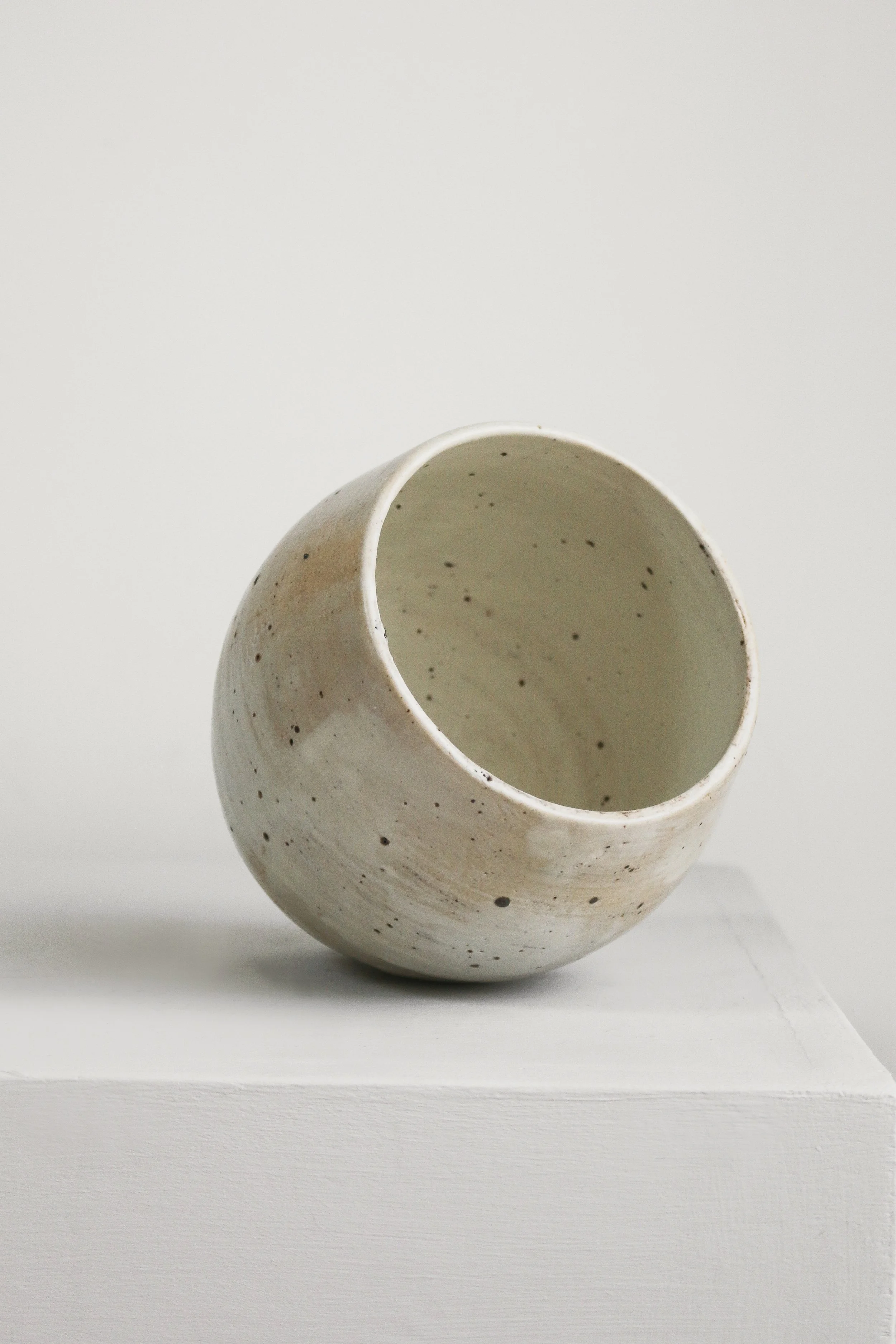 Texture fleck pottery vase (4 of 1).jpg