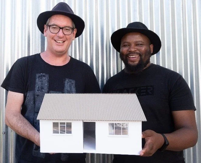 Photograph of architects Thorsten Deckler and Tebogo Ramatlo