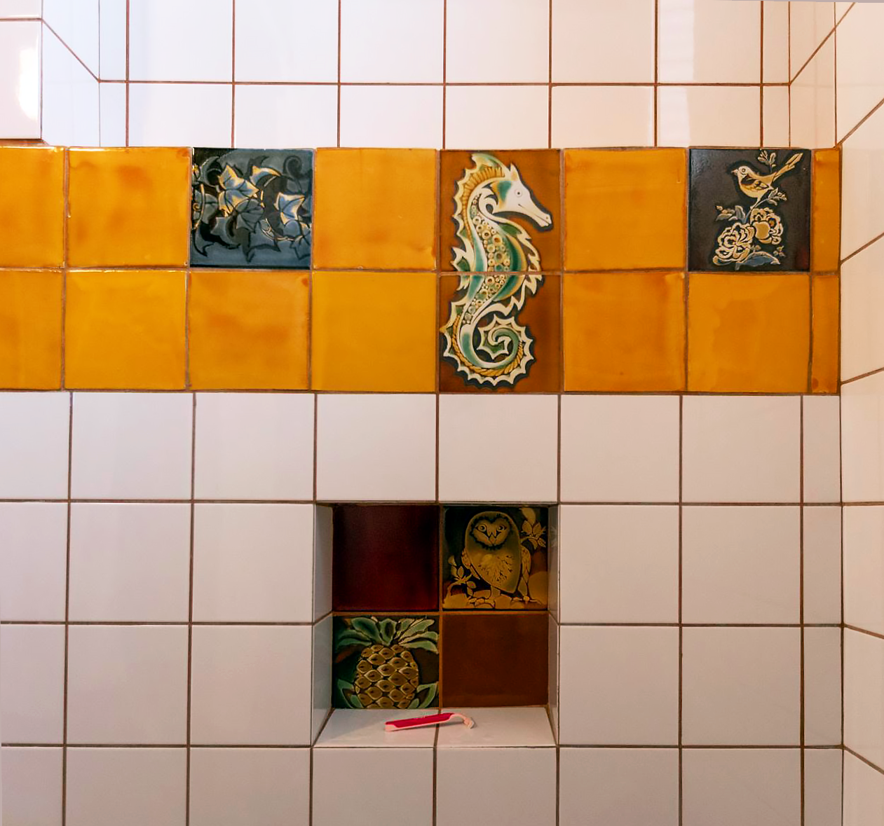 Bathroom shaving nook.png