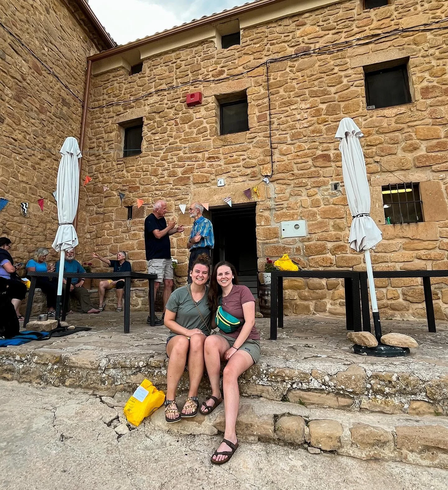My favorite albergue on the Camino Franc&eacute;s!

@oasistrailsspain in Villamayor de Mojard&iacute;n is a gem! The volunteers that run the albergue truly have a gift for hospitality. 

Here&rsquo;s what it&rsquo;s like to stay at Oasis Trails:

You