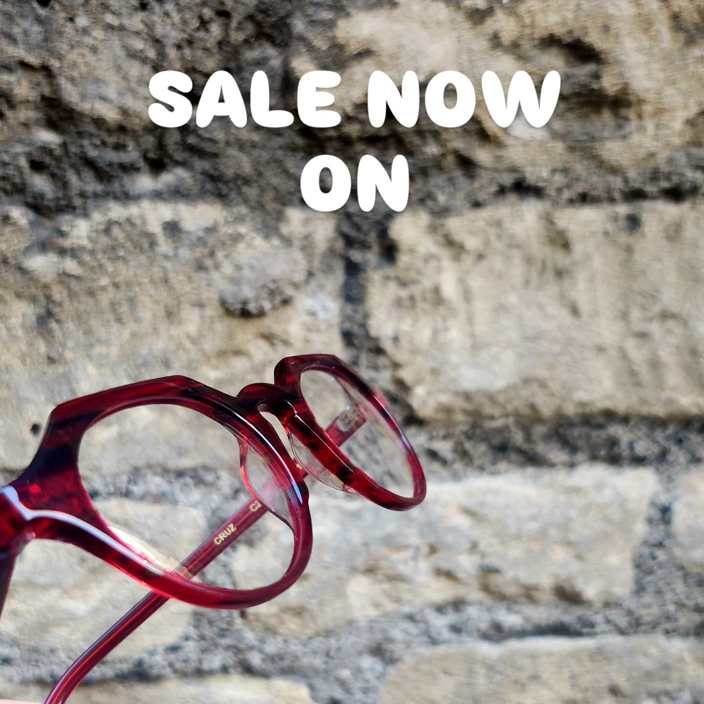 Red, but make it timeless.

#Eyewear
#GlassesStyle
#IndependentDesigner
#SmallBusinessUK
#StatementFrames