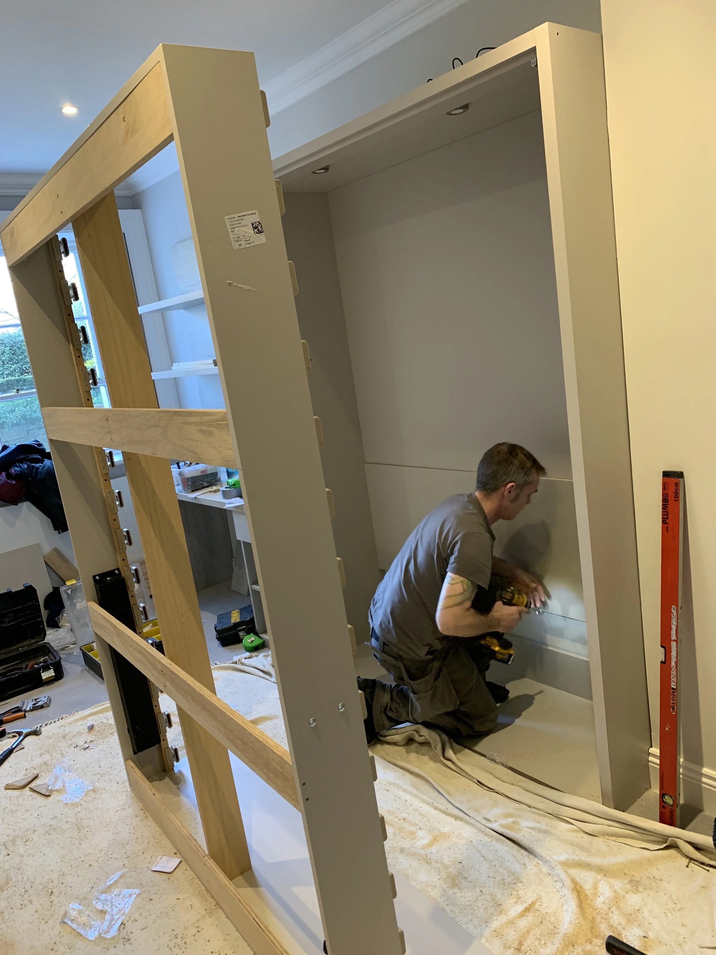 Multifunctional Guest Room, installing a pull-down double bed.jpg