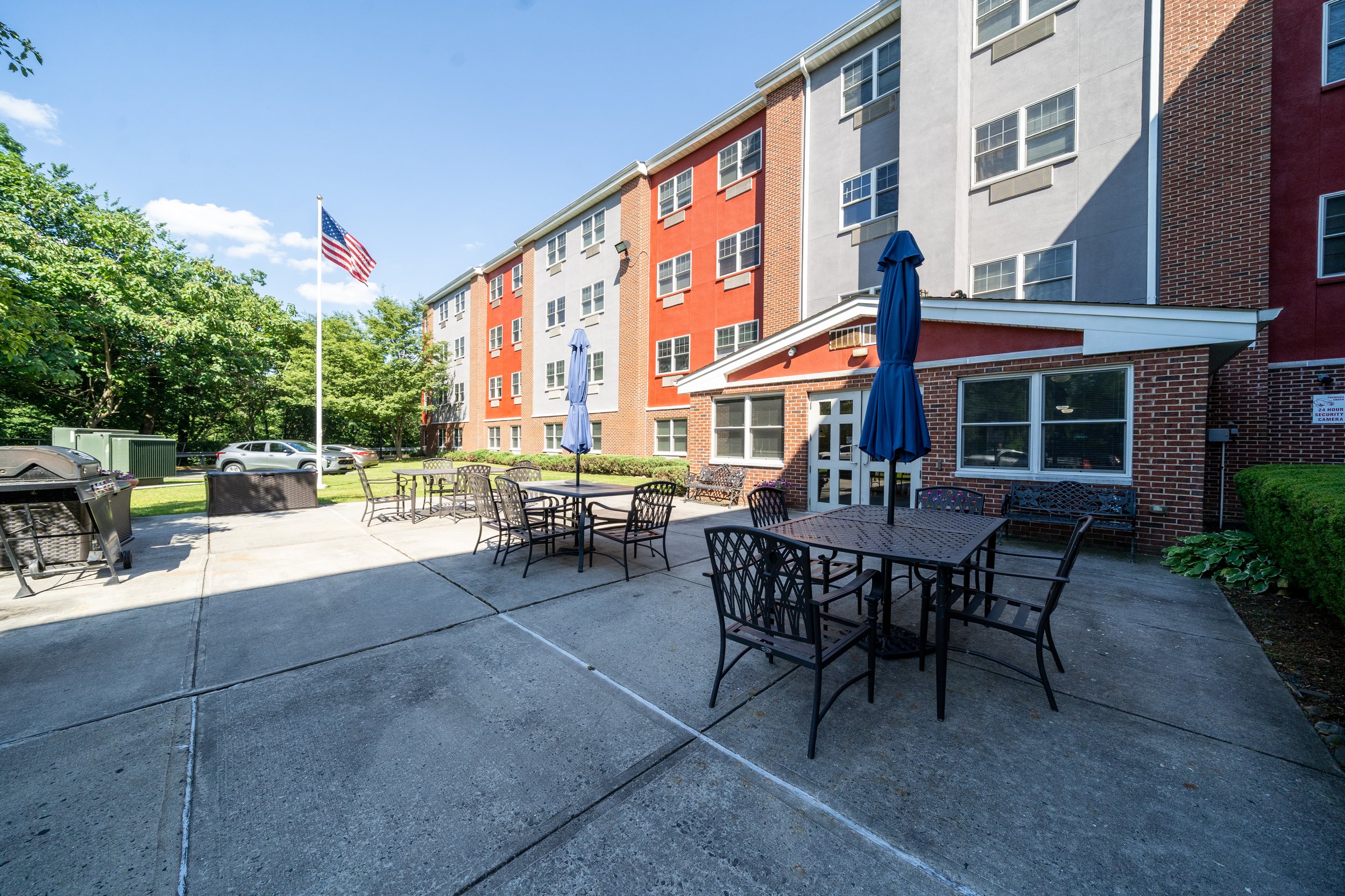 Resident's-only Courtyard