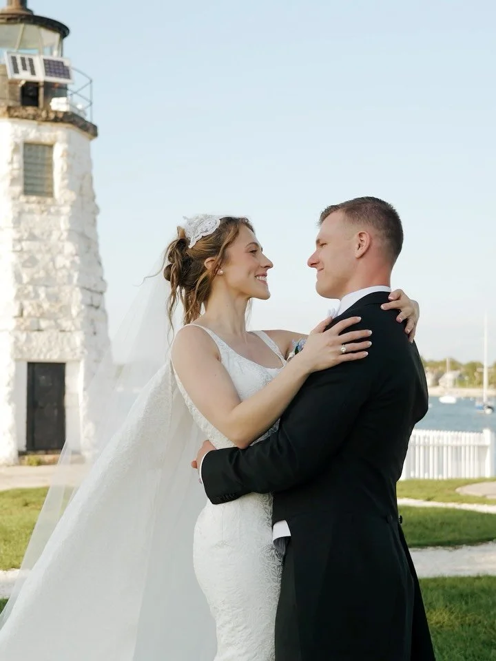 Juliet &amp; Freddie 🤍🛞

Venue: @oceancliffnewport
Video: @veiledinmotion
Photo: @chrisandamanda_photography
Makeup: @caitlinmae.beauty
Band: @takeittothebridgeband
Florals: @victorias_flowers_ri
Dress: @simplywhitebridalny
Invites: @elatedpaperco
