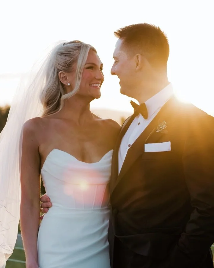Introducing the MacPhersons! 💛

Some of our favorite moments from Kerry &amp; Ian&rsquo;s wedding day at Granite Links in Quincy. From rain and wind to an unforgettable sunset overlooking the Boston skyline, the day couldn&rsquo;t have ended more pe