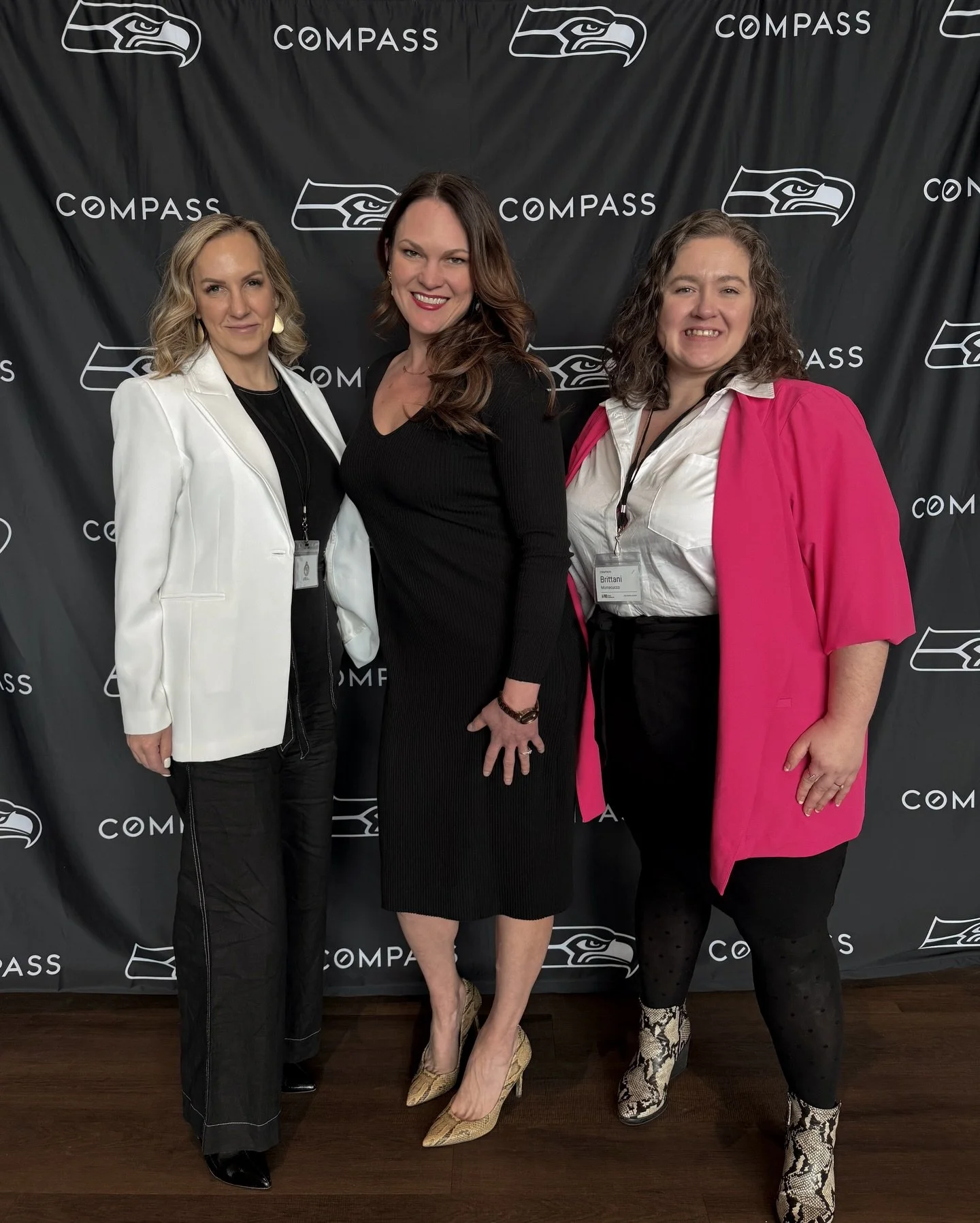 Last week me and the team met up with @compass at @lumenfield for our spring kickoff!

Getting to listen to the speakers, connect with other agents, and spend time with the team was so needed. Getting to partner with the @seahawks was such a fun oppu