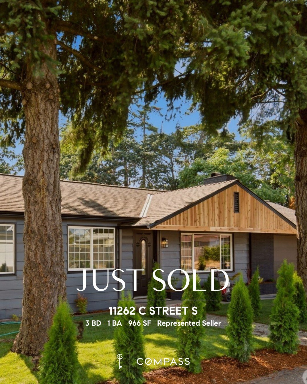Now sold. 🗝️

We're so excited for our sellers. An absolute steal of a home, a great location, and a beautiful interior... all off the market. Thank you for trusting us with such an important process. 🥳

Looking for your new home? Send us a DM.

Ot