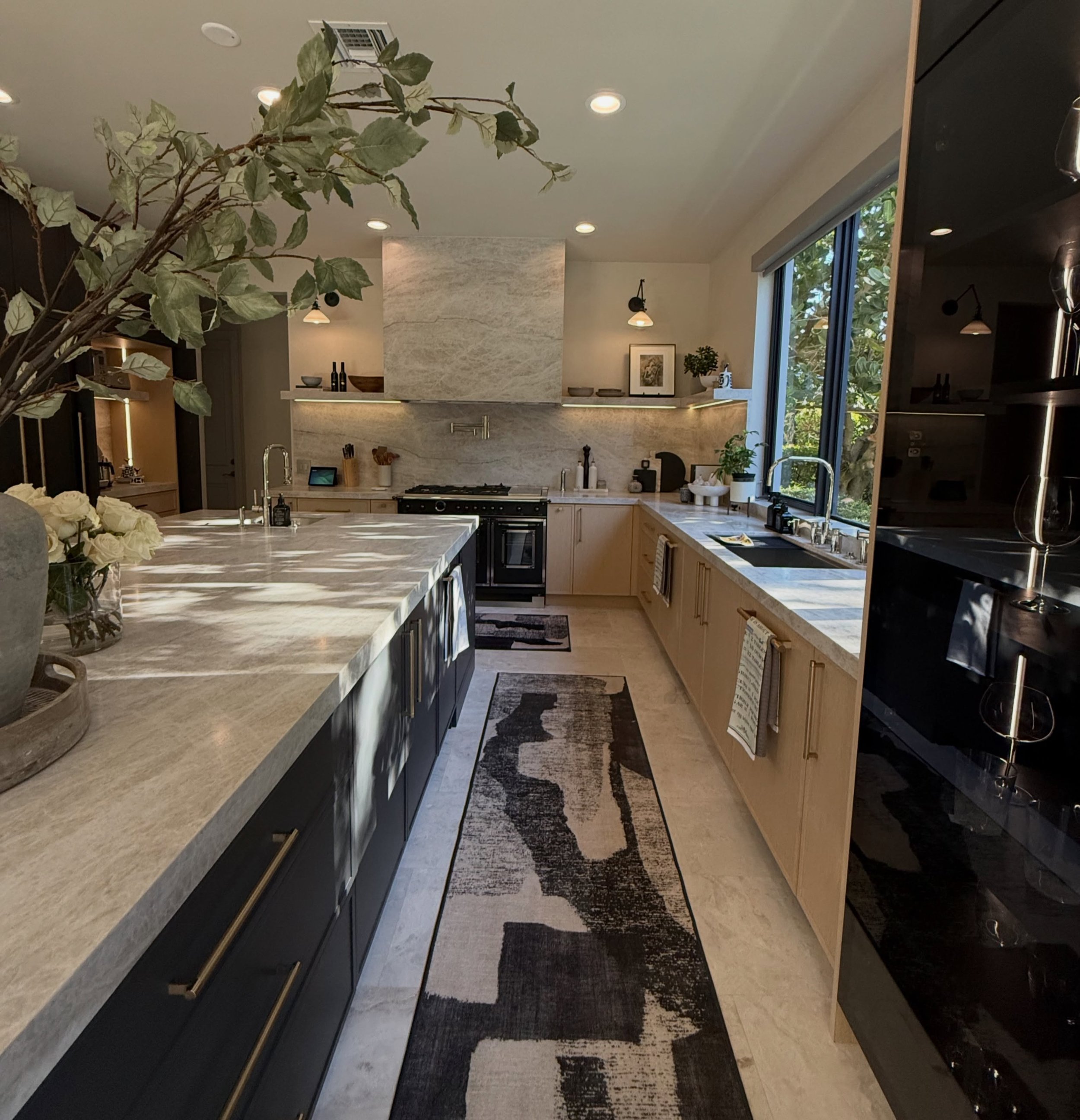 As a designer, I don&rsquo;t design kitchens. I design settings for everyday life.

The morning coffee, the conversations that linger, the shared recipes, and the moments that eventually become memories.

My role is to guide my clients through every 
