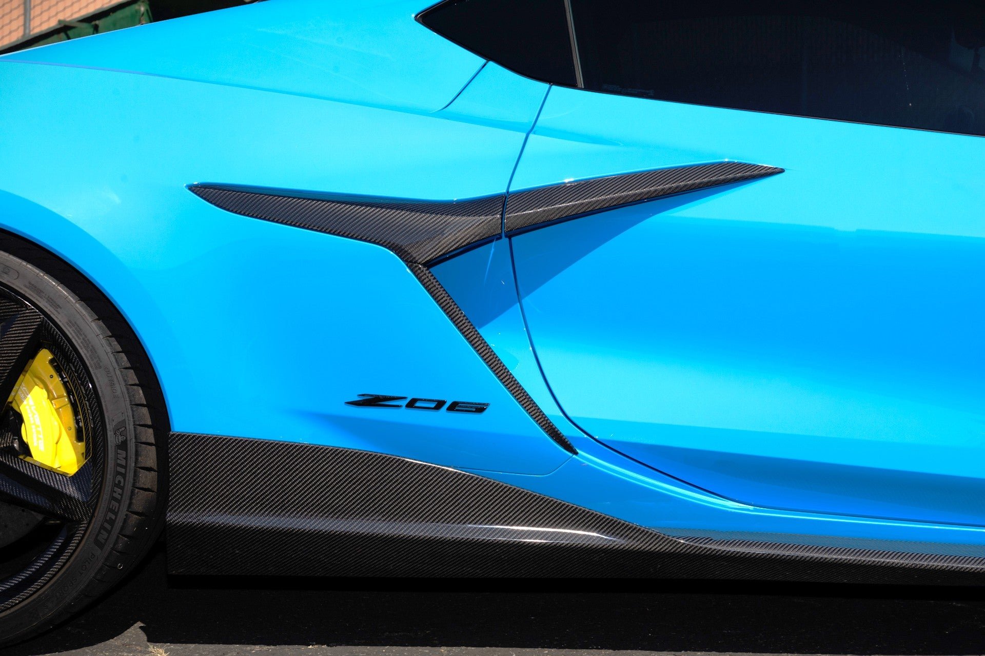 Carbon Fiber Side Rocker Extensions Side Skirts for Corvette C8 Z06 ZR1 E-Ray Grand Sport - APR Performance Carbon Fiber