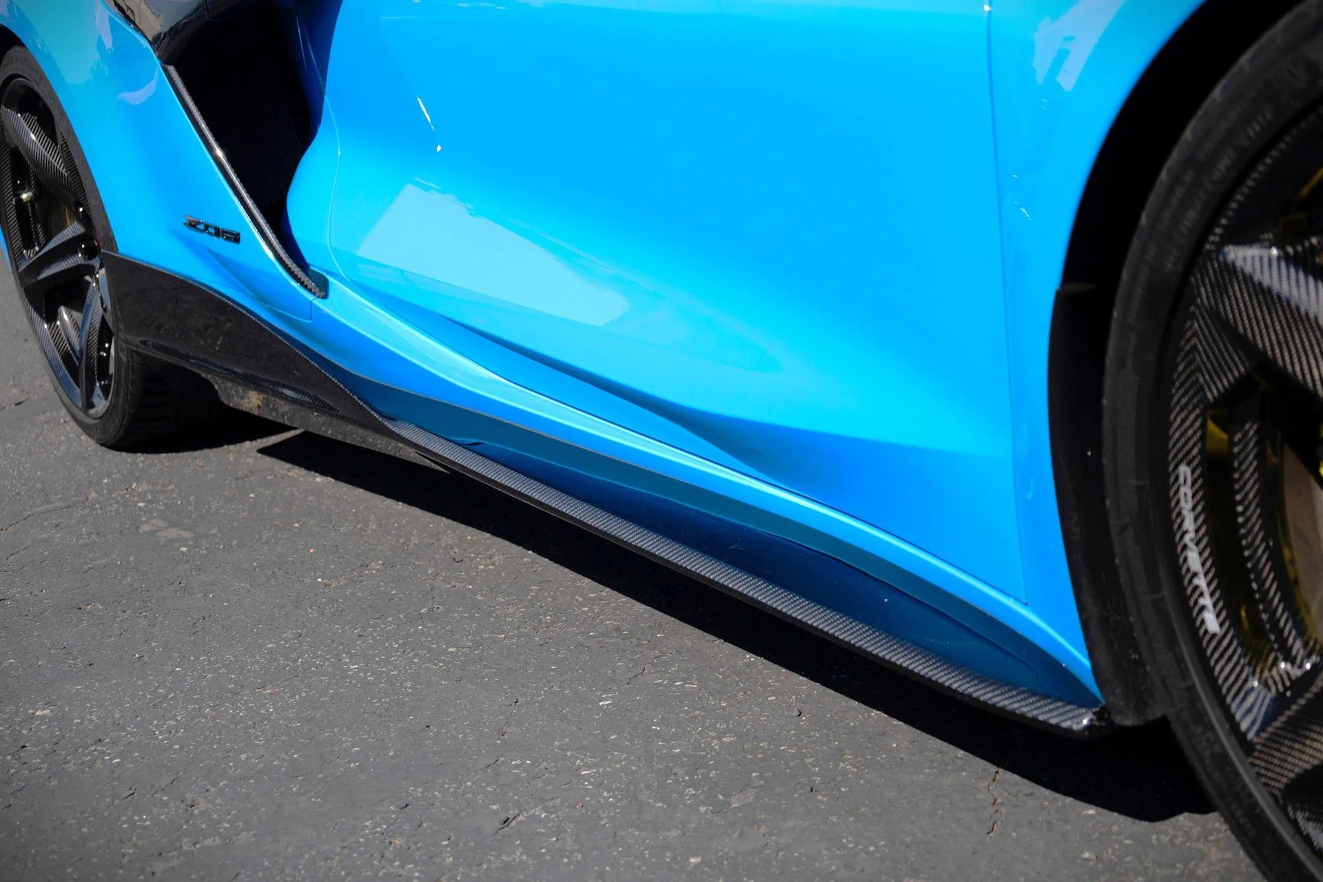 Carbon Fiber Side Rocker Extensions Side Skirts for Corvette C8 Z06 ZR1 E-Ray Grand Sport - APR Performance Carbon Fiber