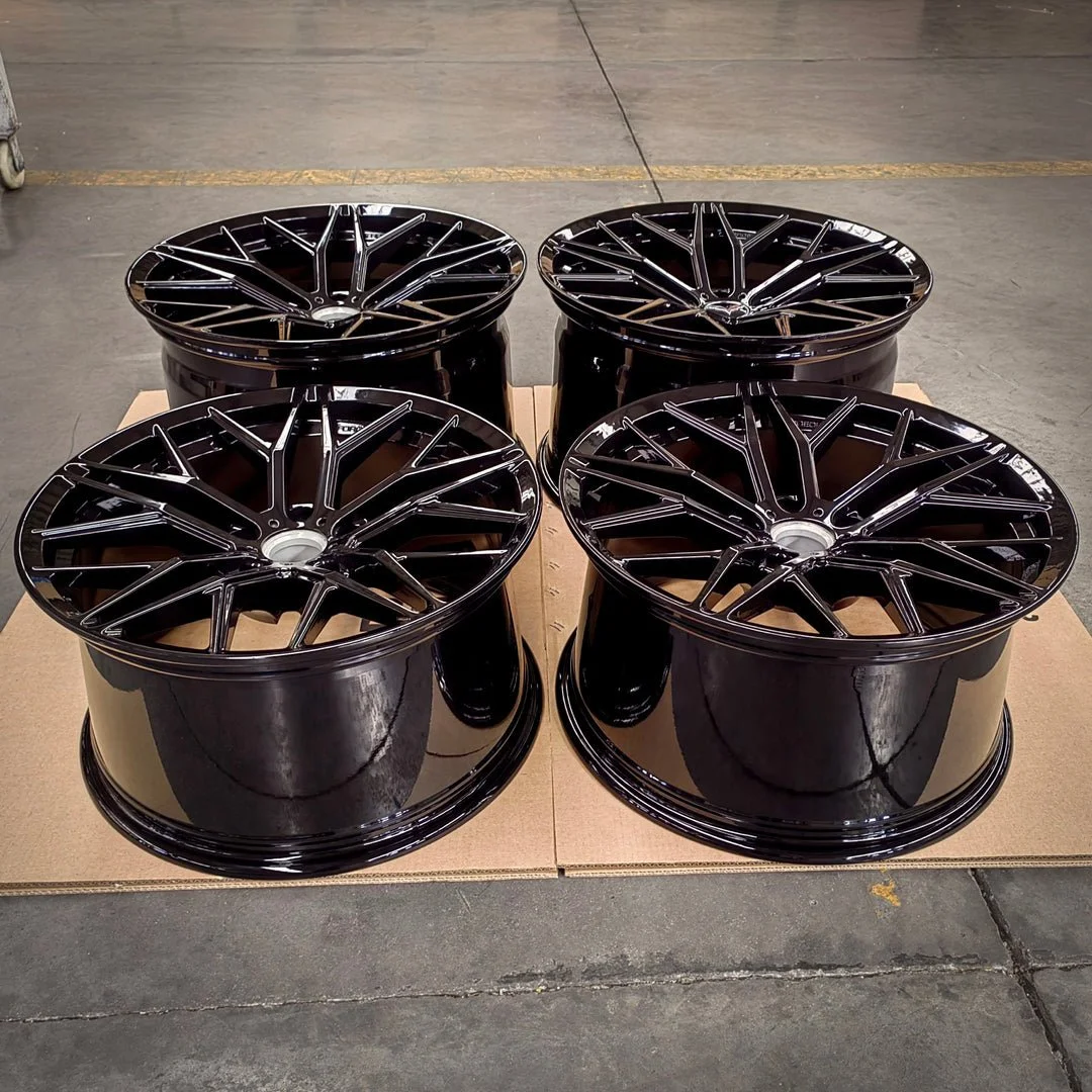 FORGEDLITE-MC10-GLOSS-BLACK-WHEELDESIGNERS-01_2463f097-ff8b-4e52-9535-210060f33443.jpg