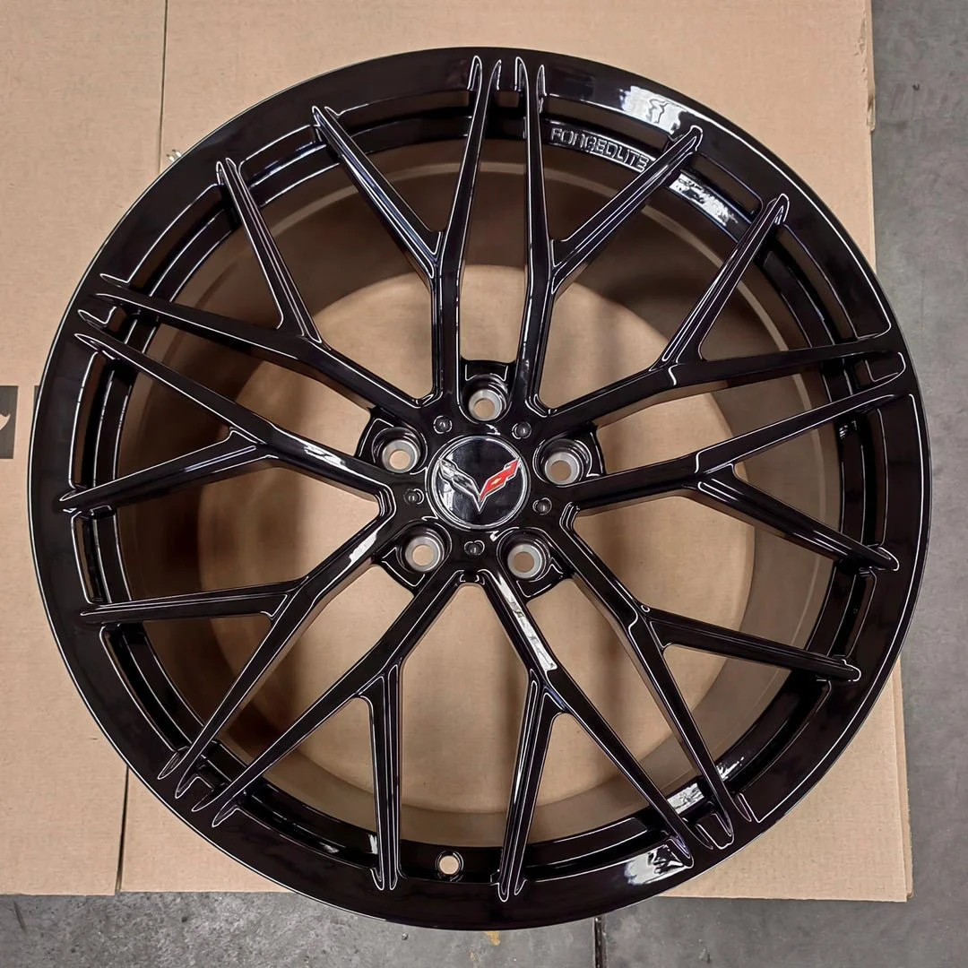 FORGEDLITE-MC10-GLOSS-BLACK-WHEELDESIGNERS-05_44fee9e8-6833-4c10-a569-ff685e817980.jpg