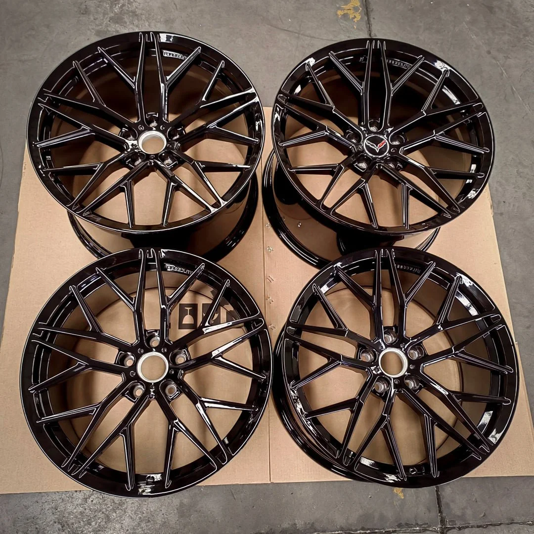 FORGEDLITE-MC10-GLOSS-BLACK-WHEELDESIGNERS-02_a0df8cd3-180c-457e-b758-b0d2479faab1.jpg