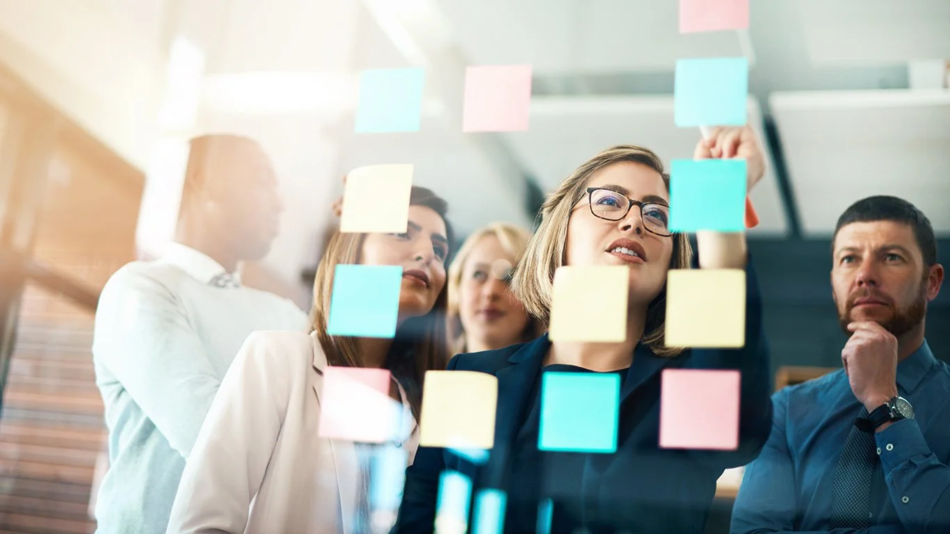 Lo que pasa cuando tu competencia tiene redes sociales y vos no