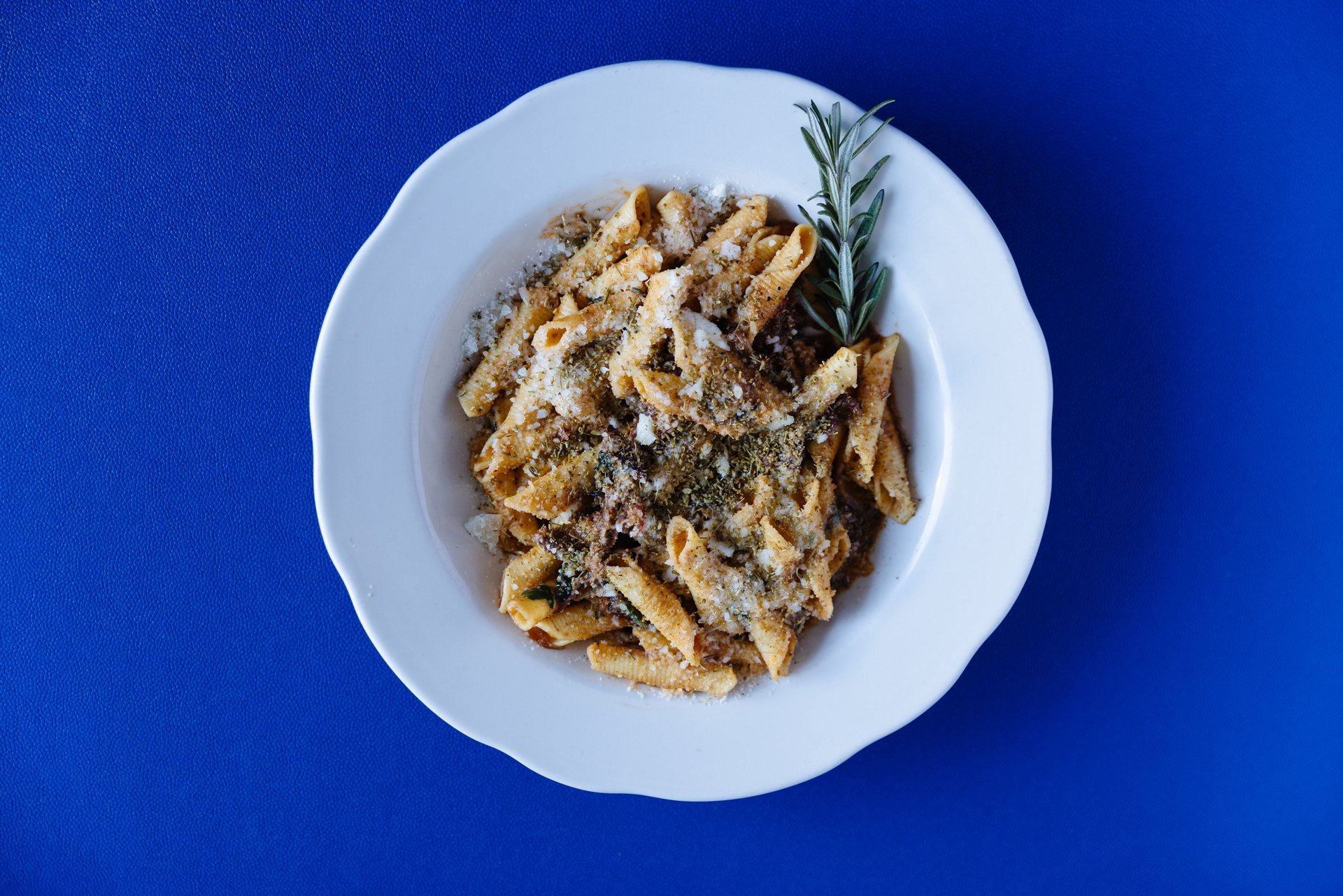 saint-paul-hyacinth-bucatini-cacio-e-pepe-the-infatuation-restaurant-photography- 24.jpg