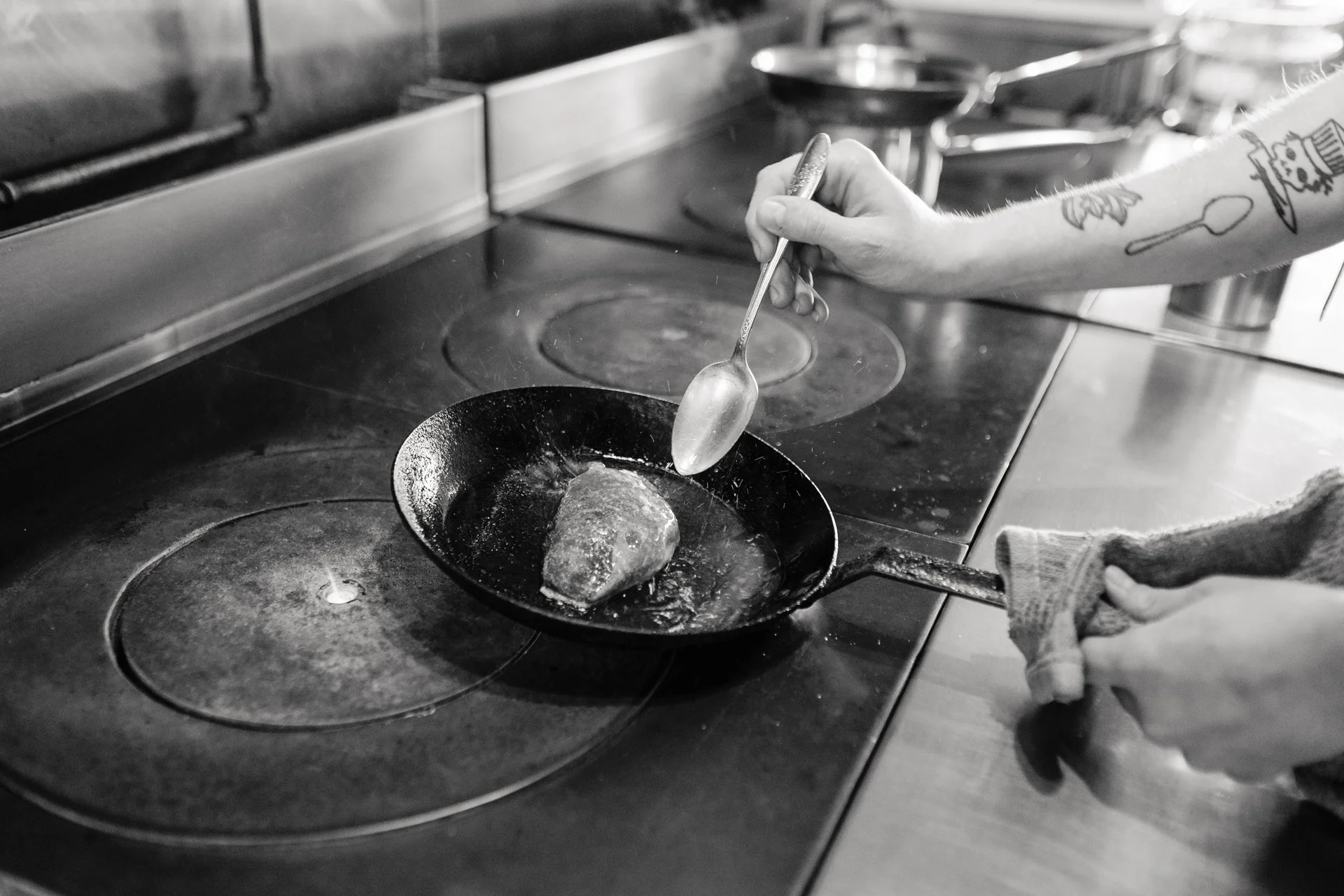 saint-paul-hyacinth-bucatini-cacio-e-pepe-the-infatuation-restaurant-photography- 28.jpg