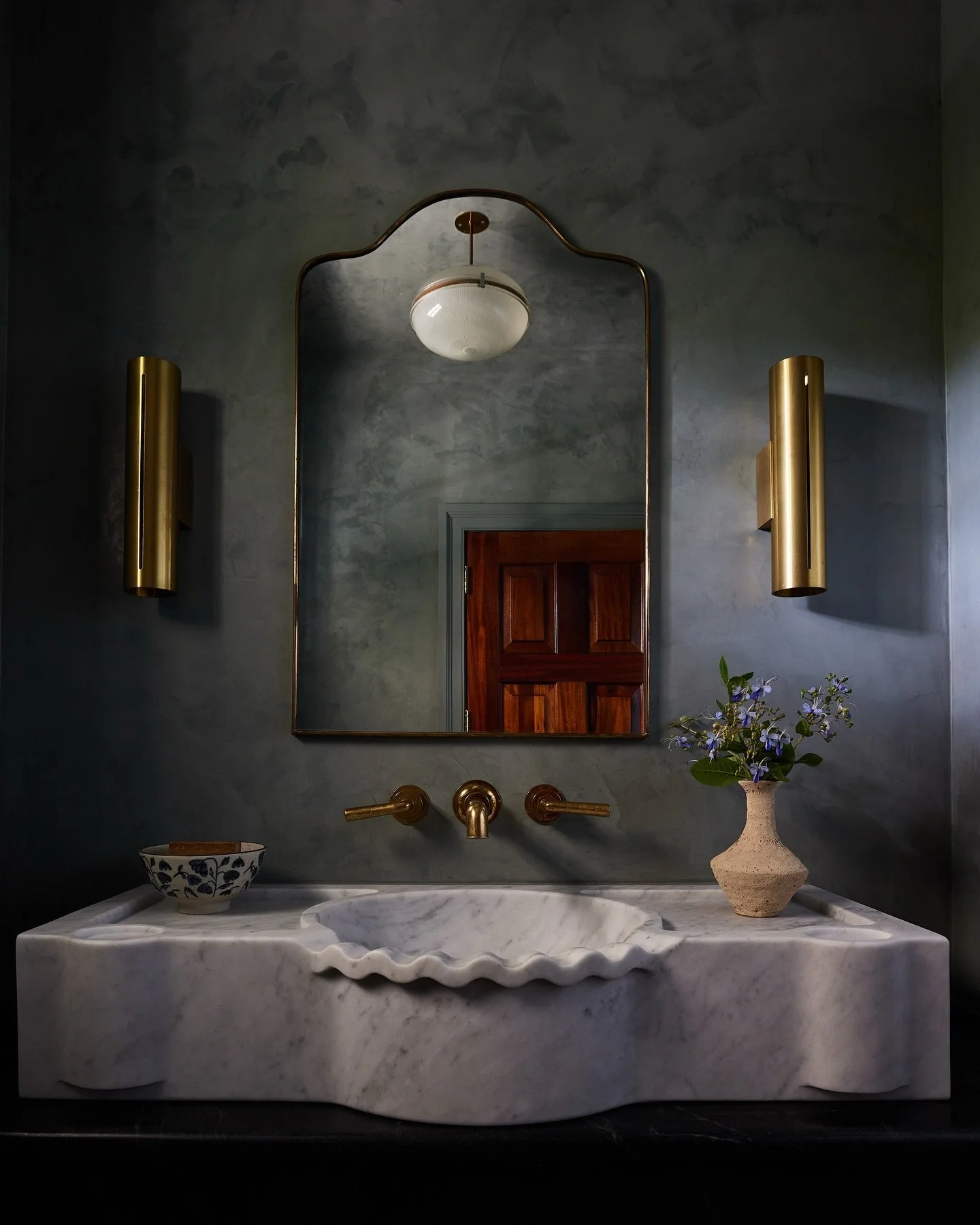 Still thinking about Benito&rsquo;s performance, his speech at the Grammys, his dedication to his country, his people, and his generosity of heart. 

Love over hate. 
Joy over fear. 
Unity over division. 
Kindness above all. 
❤️❤️❤️

We have a long w