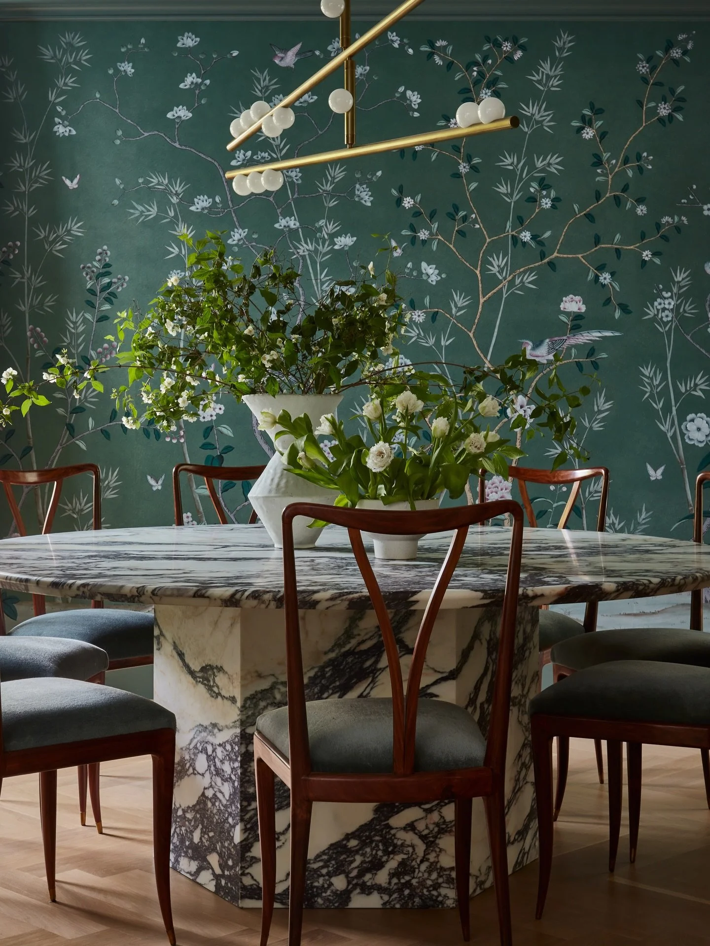 Spring is here and I&rsquo;m channeling more @degournay in my life. 

Design: @lauren_nelson_design 
Photo: @michaelcliffordphotography