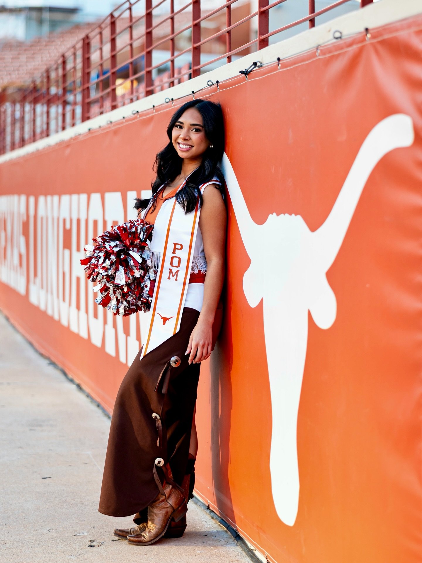 Wowowow

Last month to book senior photos!