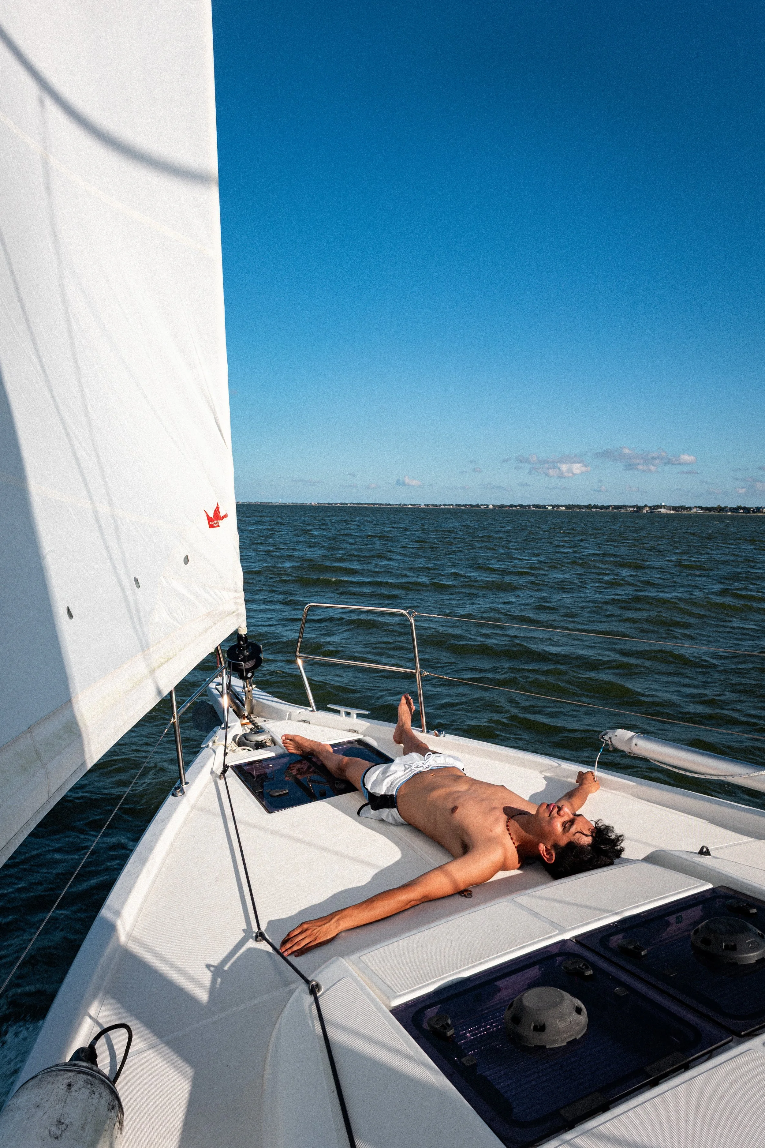 08_11_26_sailing_0020.jpg