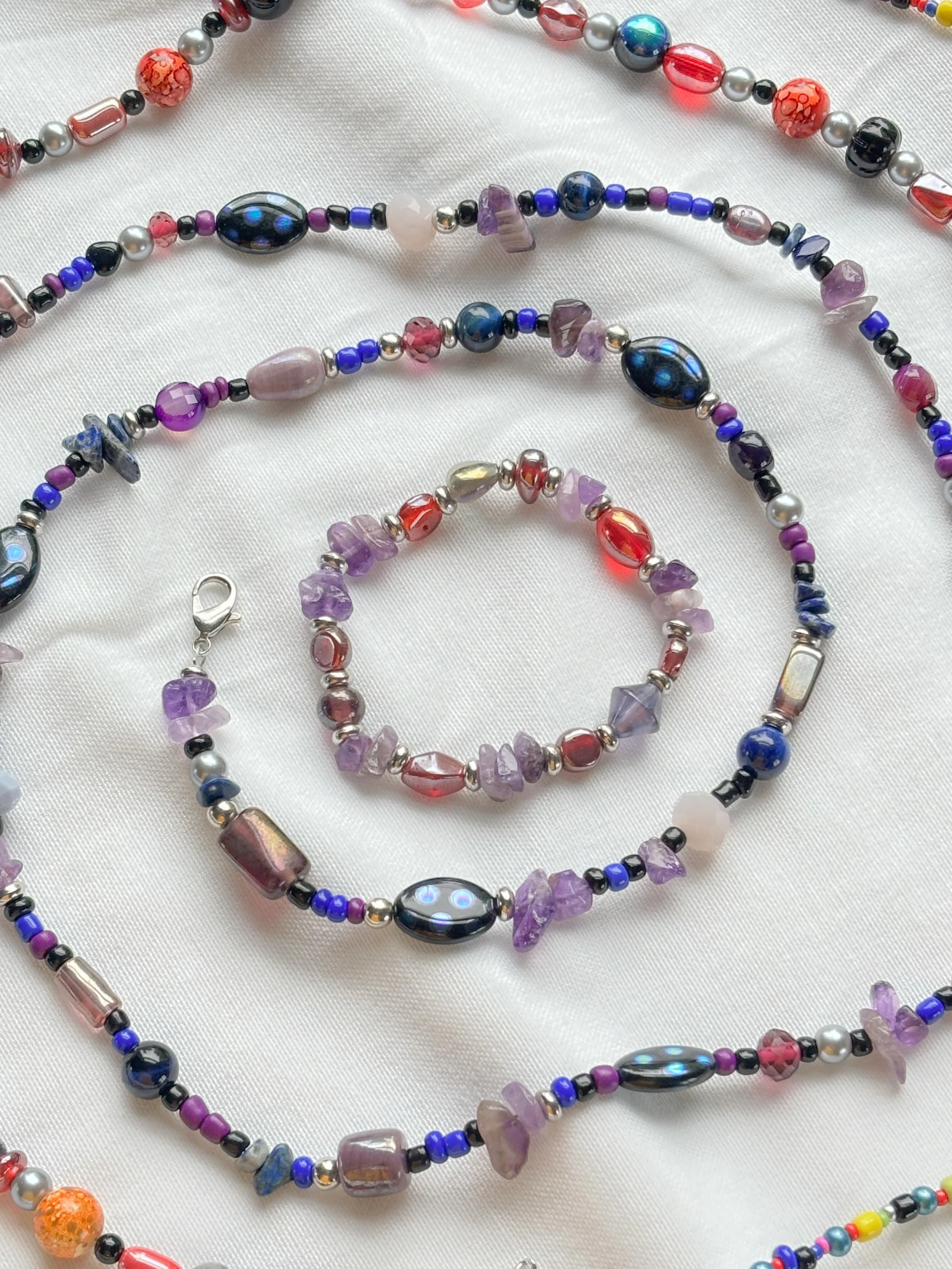 Some customs for Melanie 🩷✨

Thank you for your order!

#smallbusiness #customjewelry #beadedjewelry #beadednecklace #beadedbracelet